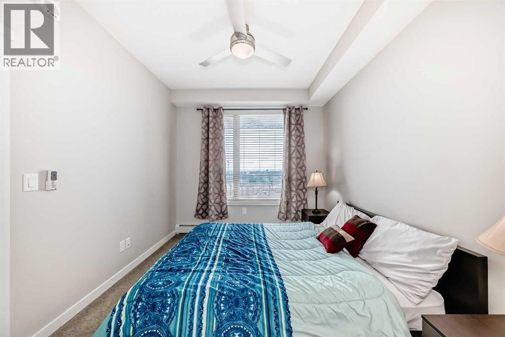 Single Family House for Sale in   Shawnee Common SW Shawnee Slopes Calgary 