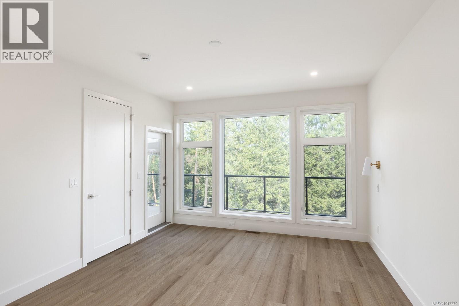 101 2332 Copper Rock Court, Langford