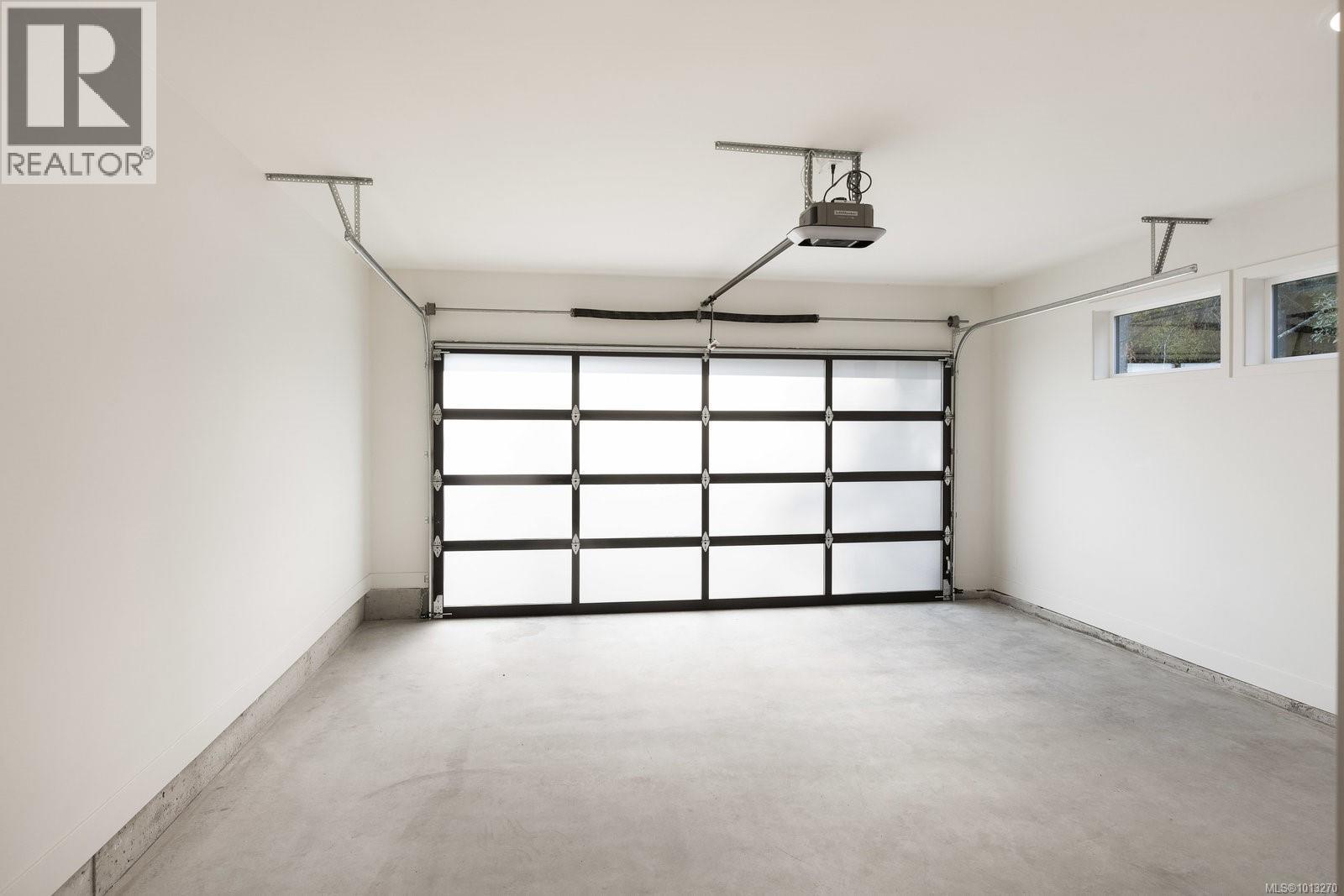 101 2332 Copper Rock Court, Langford