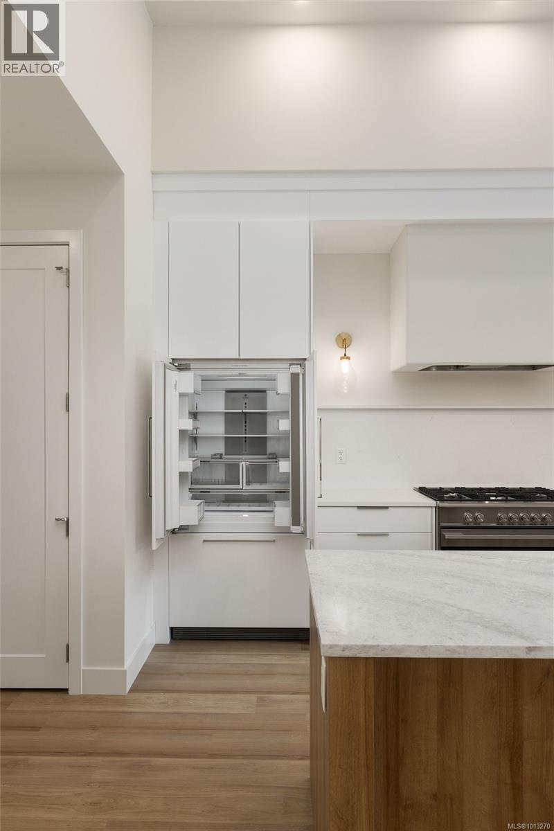 101 2332 Copper Rock Court, Langford