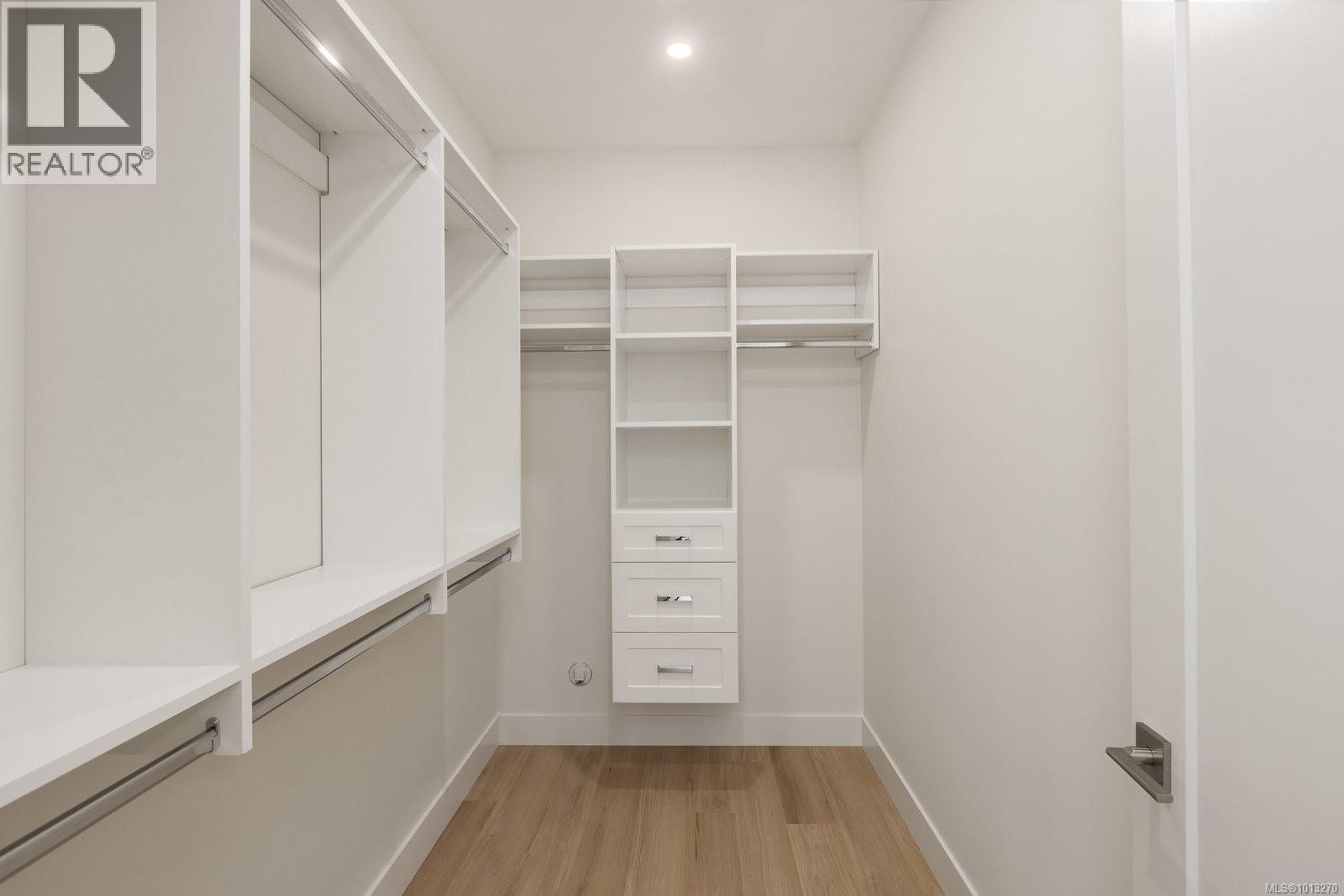 101 2332 Copper Rock Court, Langford