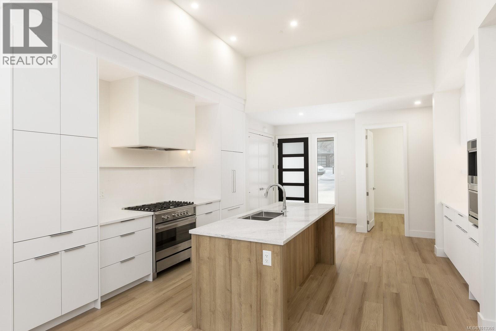103 2332 Copper Rock Court, Langford