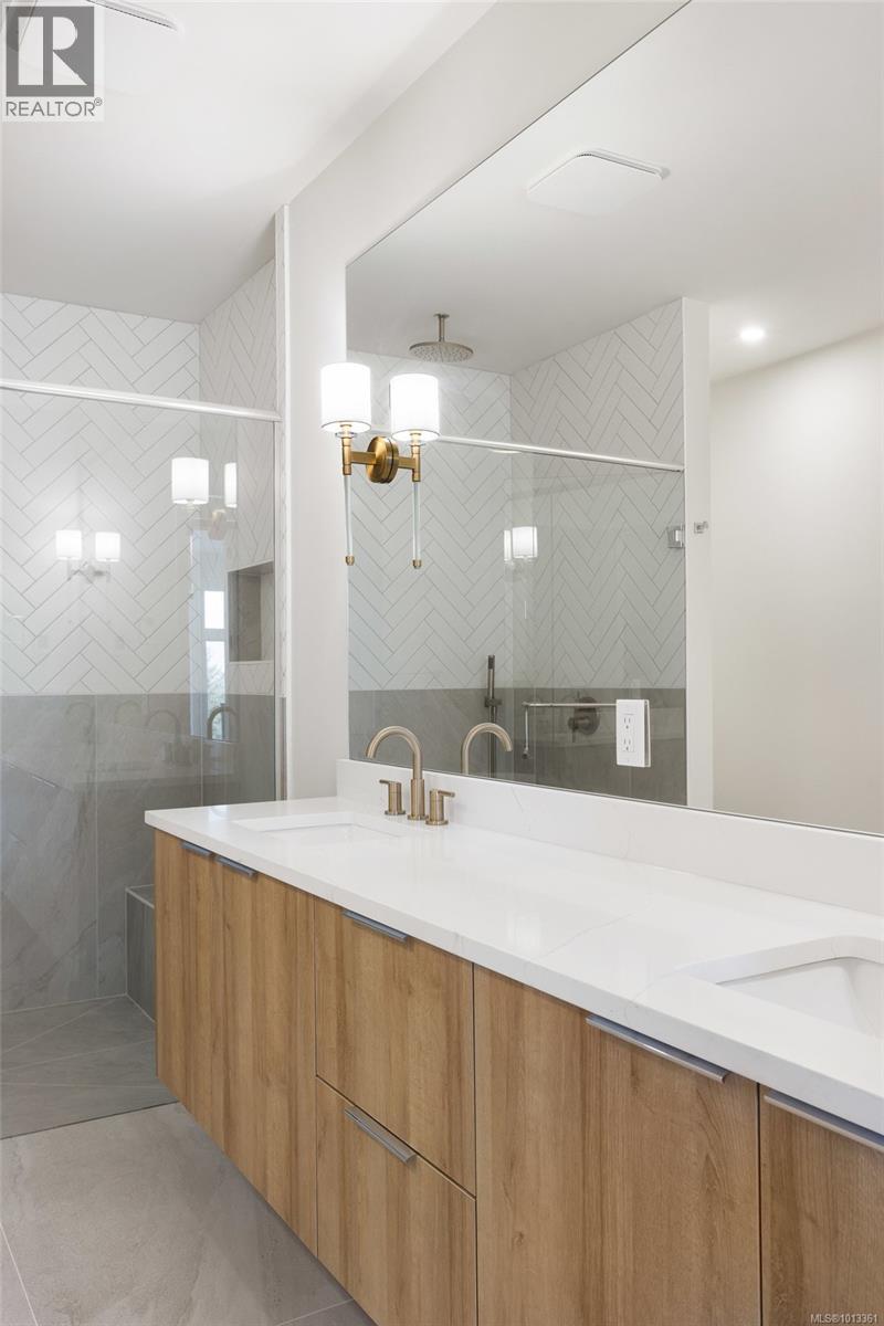 105 2332 Copper Rock Court, Langford