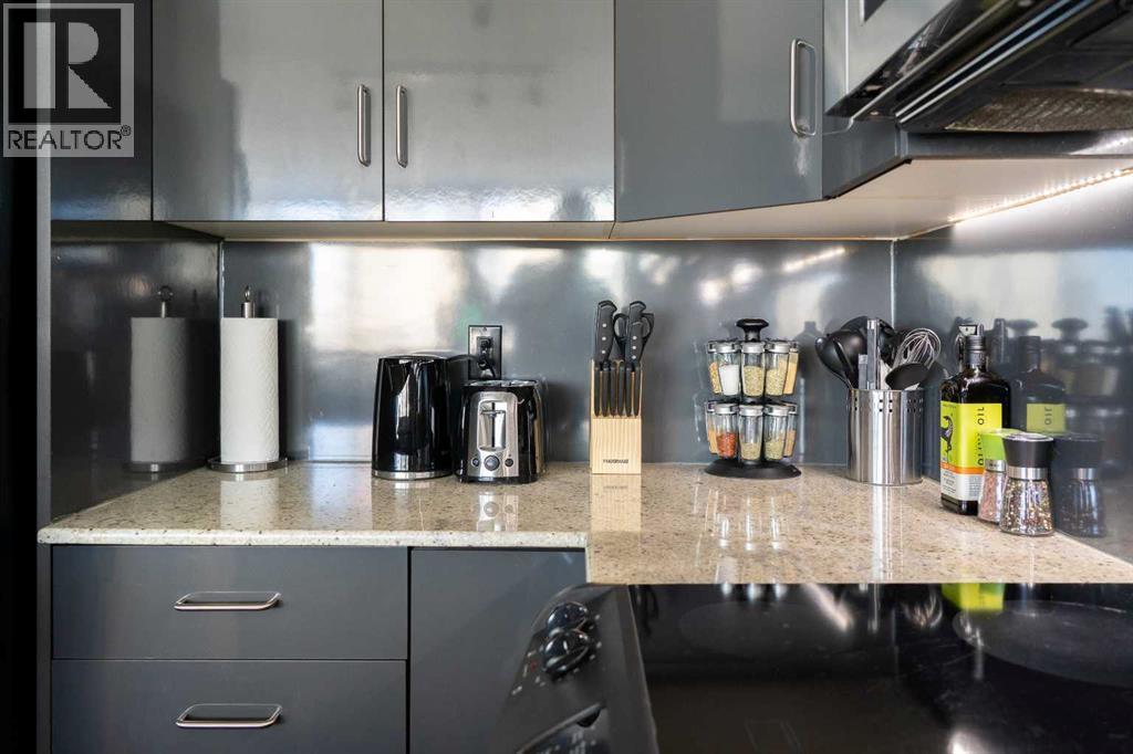 Single Family House for Sale in    Avenue SW Beltline Calgary 
