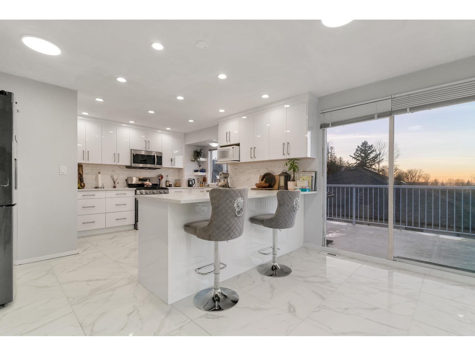 35486 SANDY HILL ROAD, Abbotsford