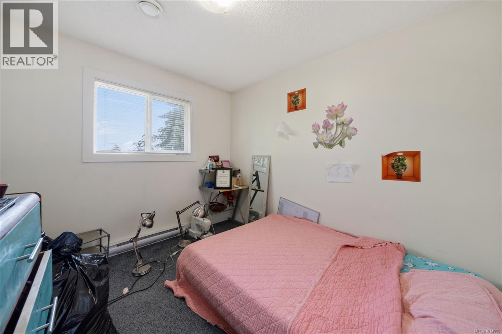  798 Cecil Blogg Drive, Colwood