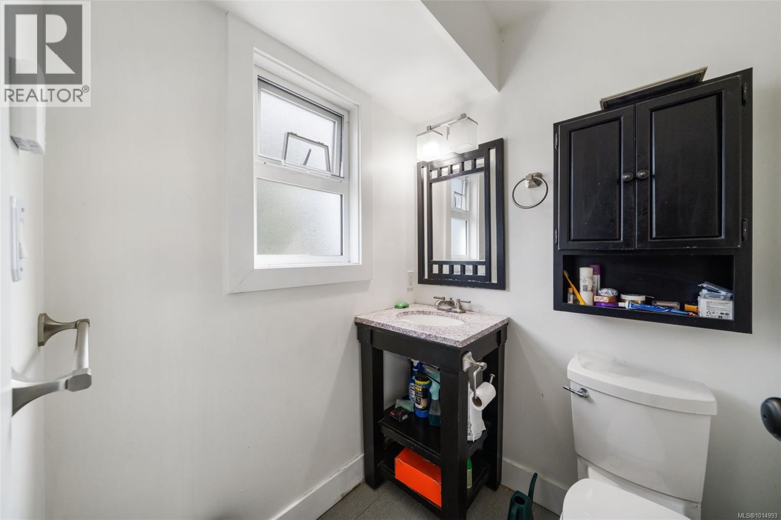  798 Cecil Blogg Drive, Colwood