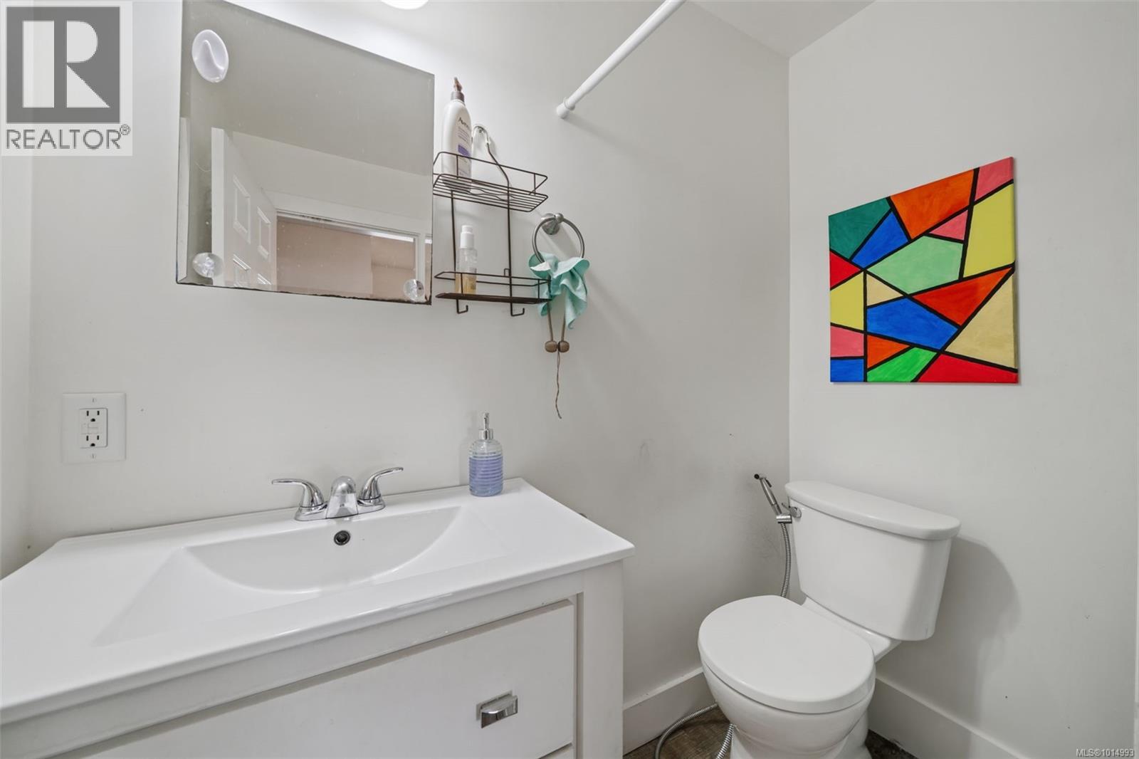  798 Cecil Blogg Drive, Colwood