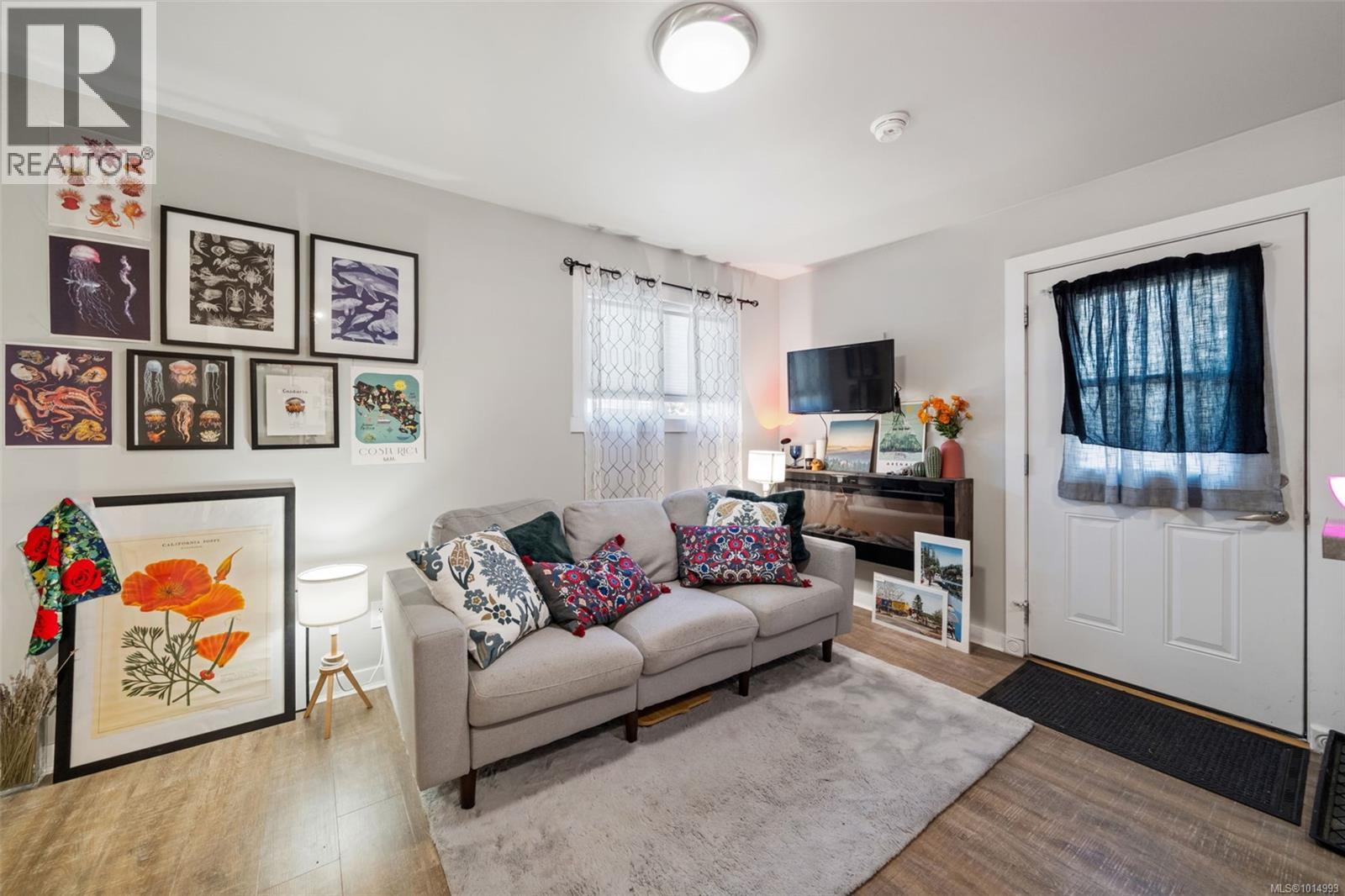  798 Cecil Blogg Drive, Colwood