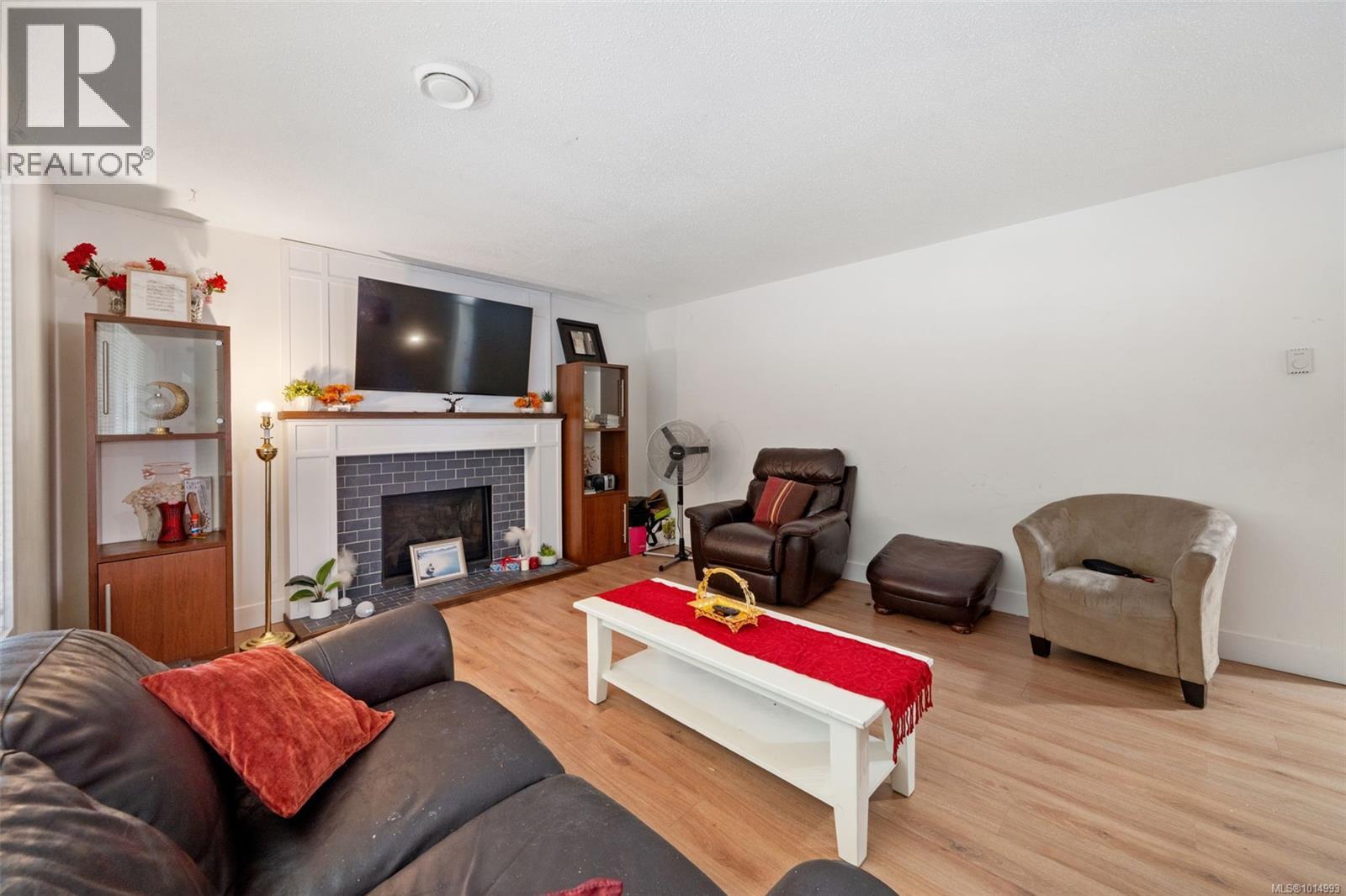  798 Cecil Blogg Drive, Colwood