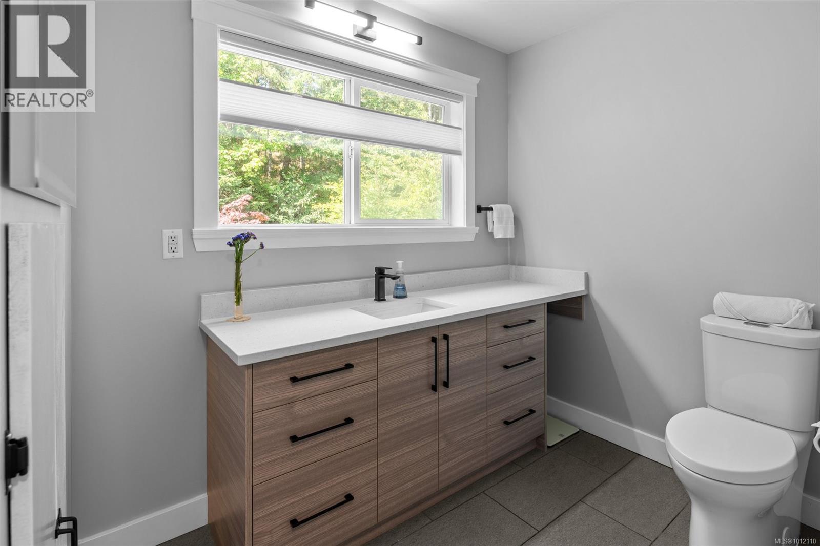  4466 Lindholm Road, Metchosin