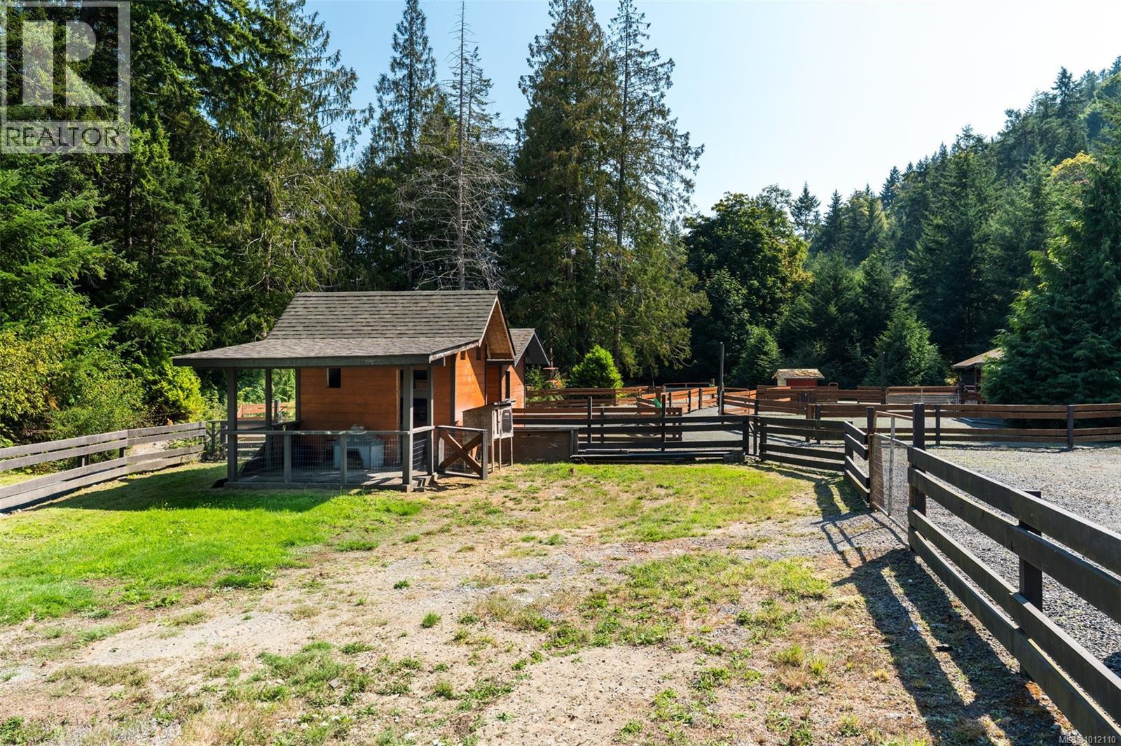  4466 Lindholm Road, Metchosin