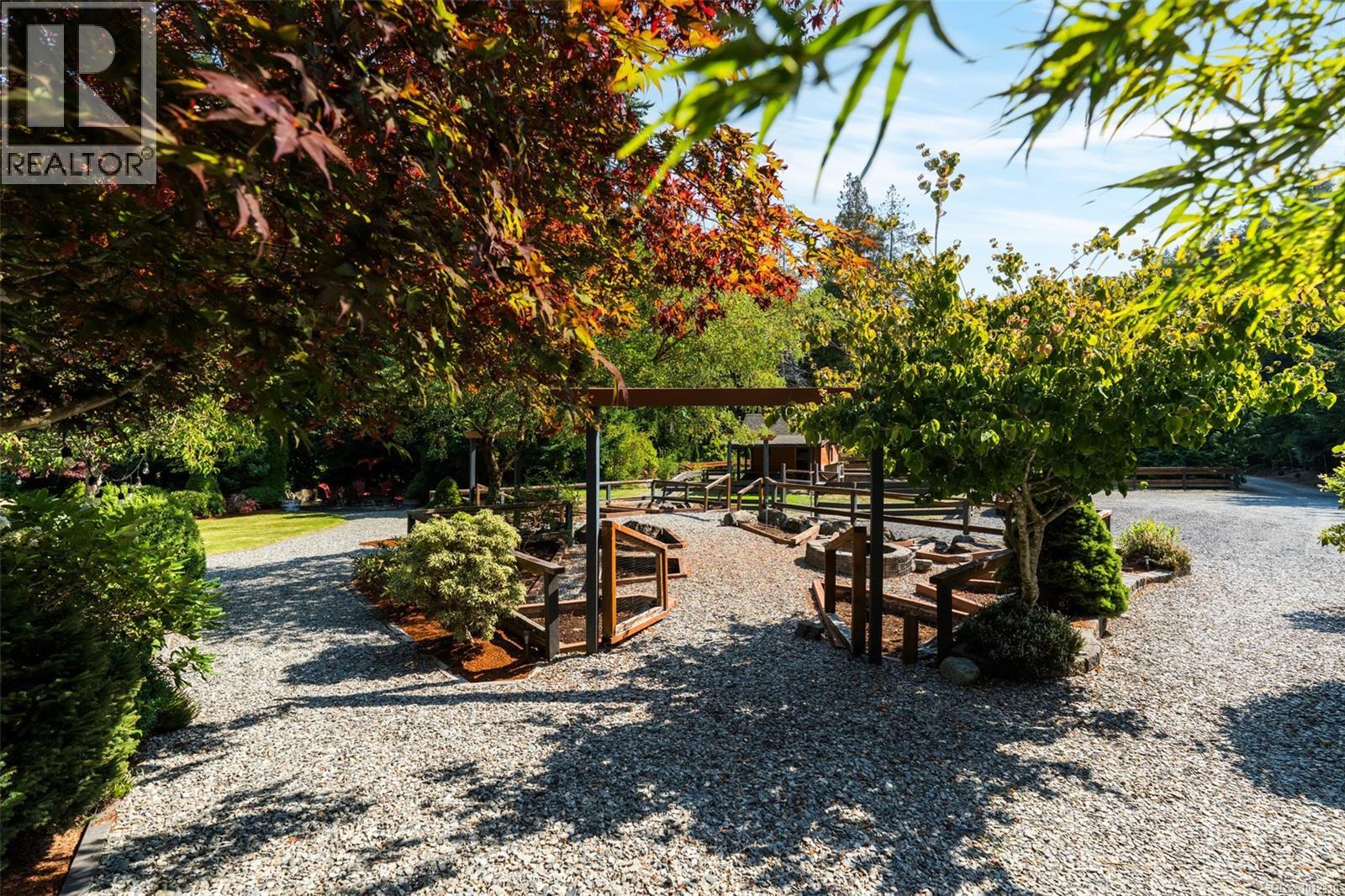  4466 Lindholm Road, Metchosin