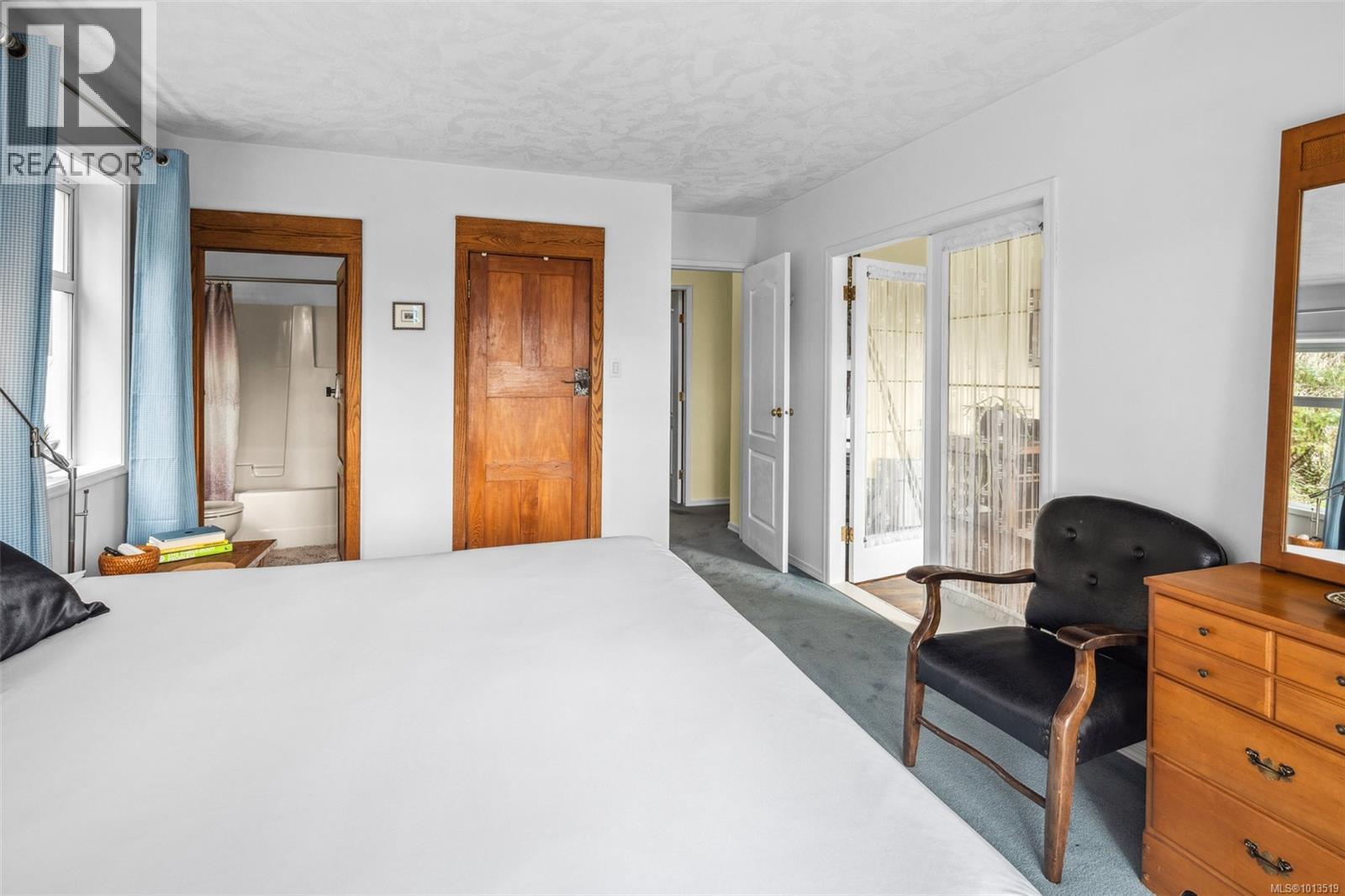  2601 Seaside Drive, Sooke