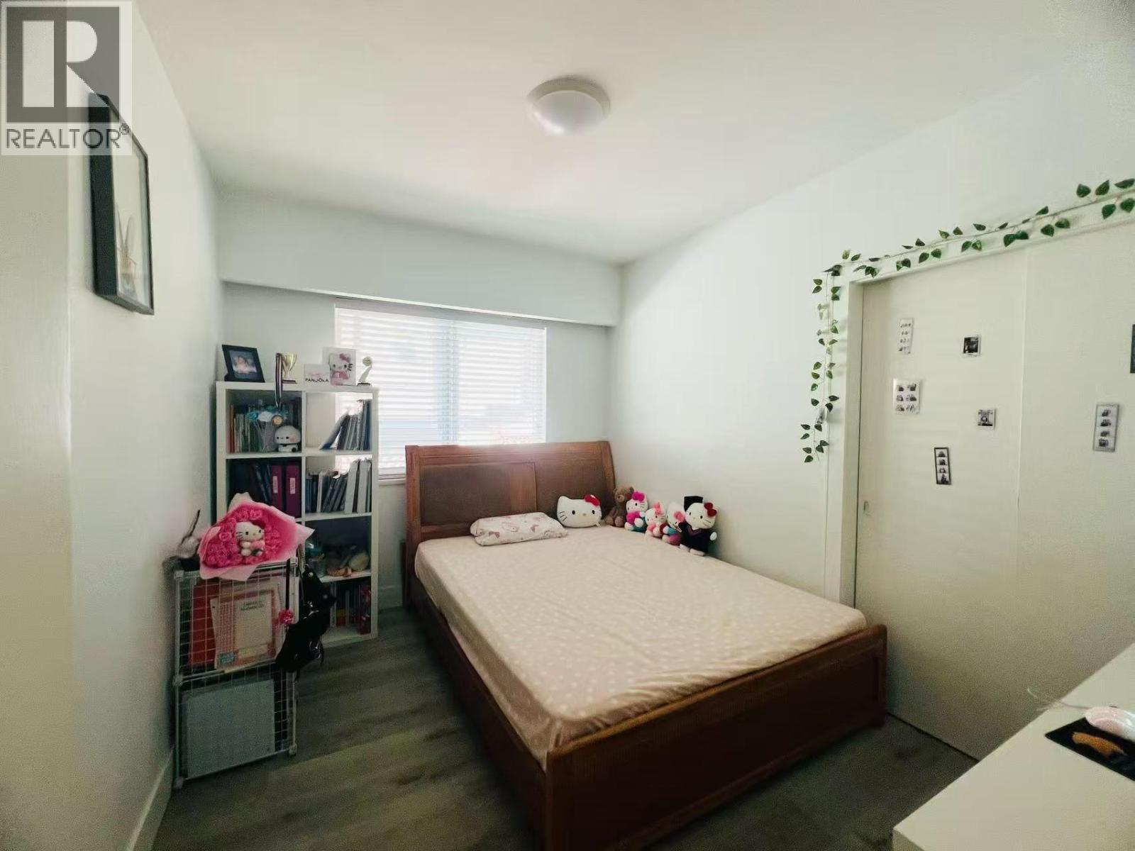 7789 DOW AVENUE, Burnaby