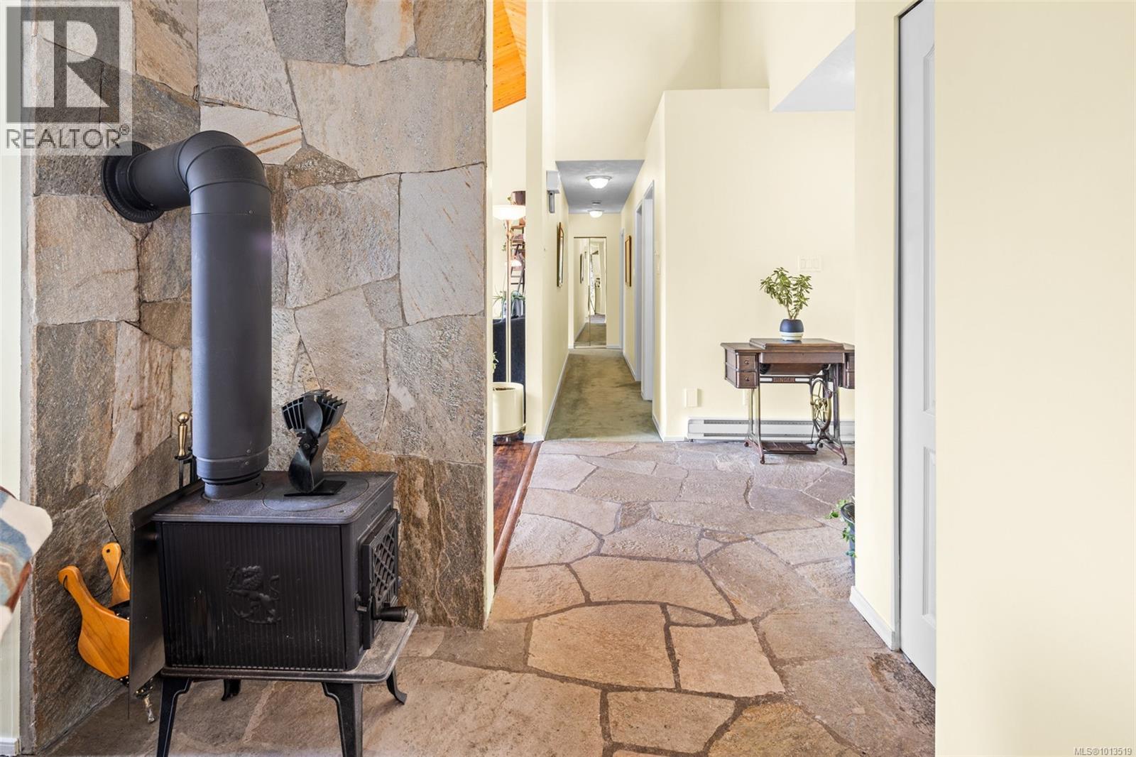  2601 Seaside Drive, Sooke