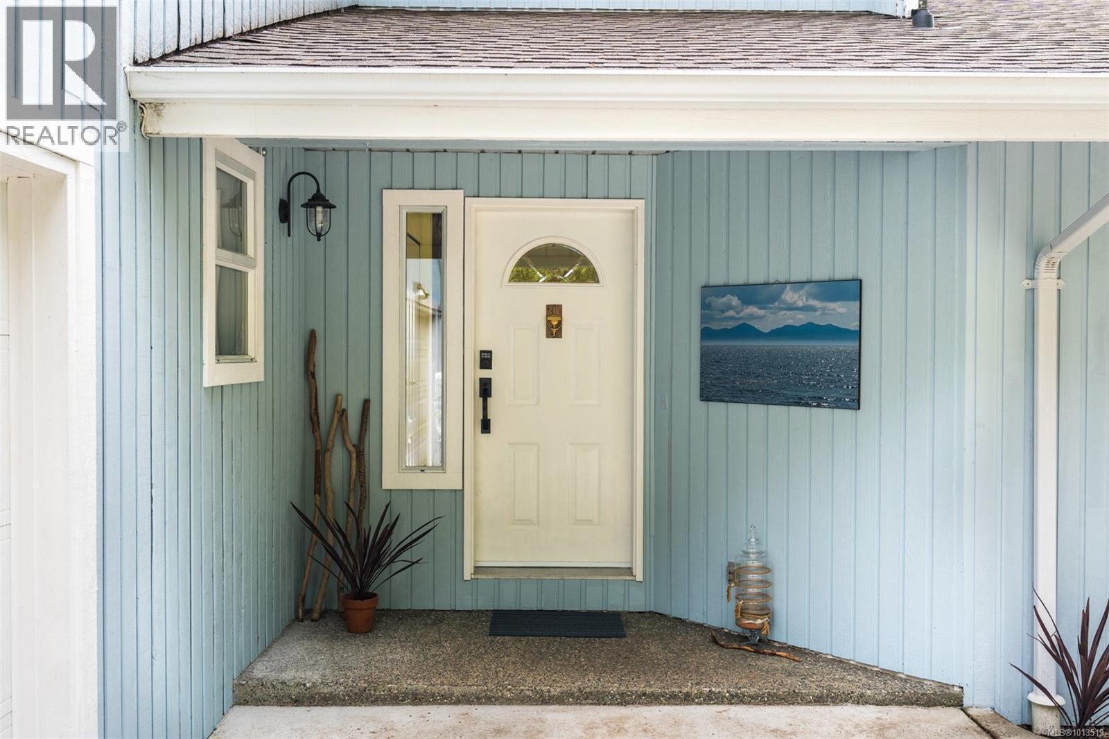  2601 Seaside Drive, Sooke