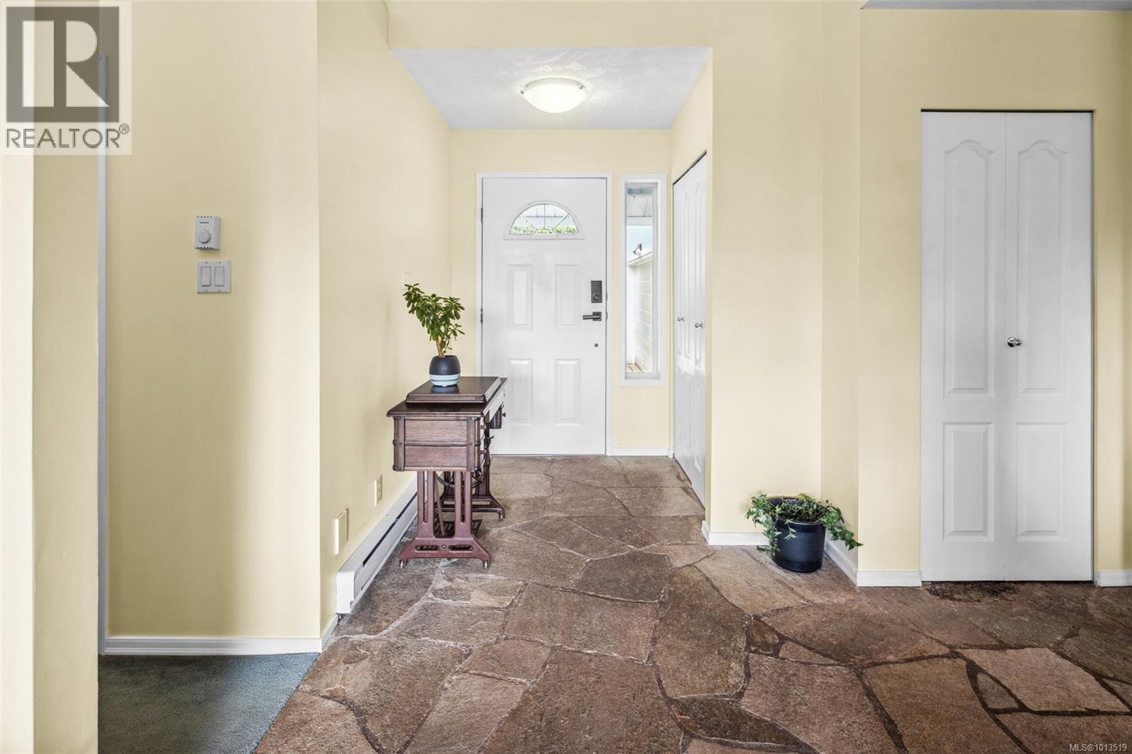  2601 Seaside Drive, Sooke