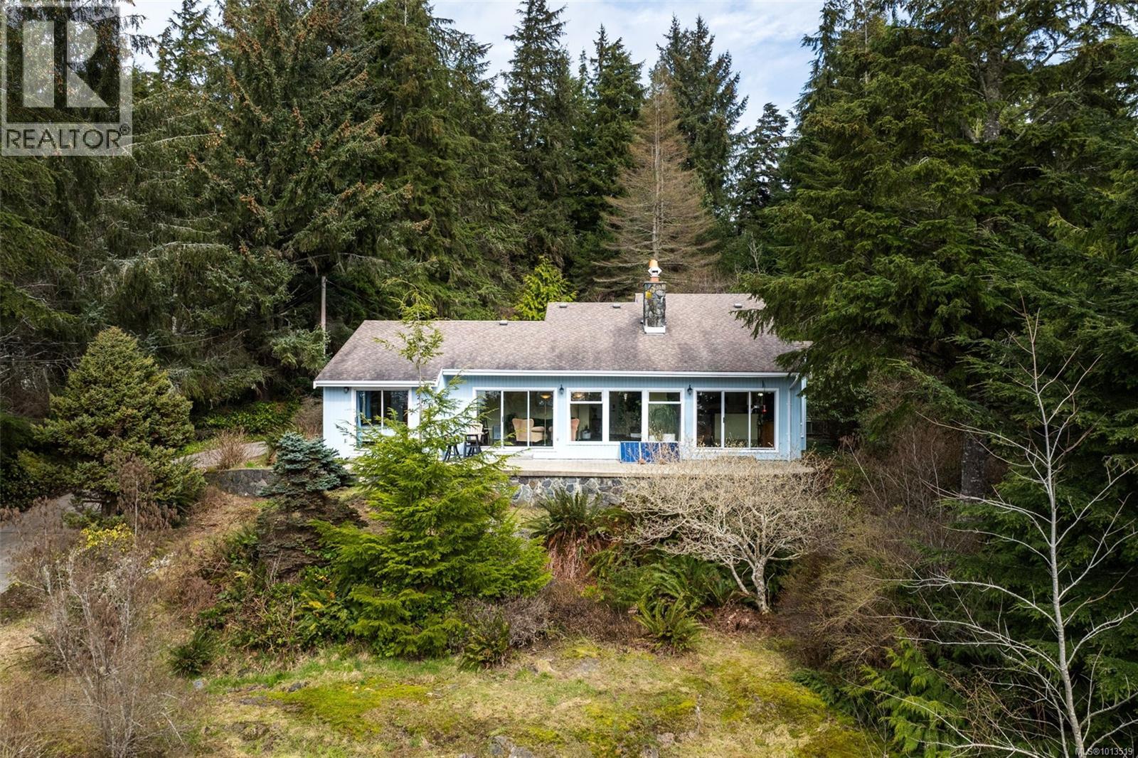  2601 Seaside Drive, Sooke