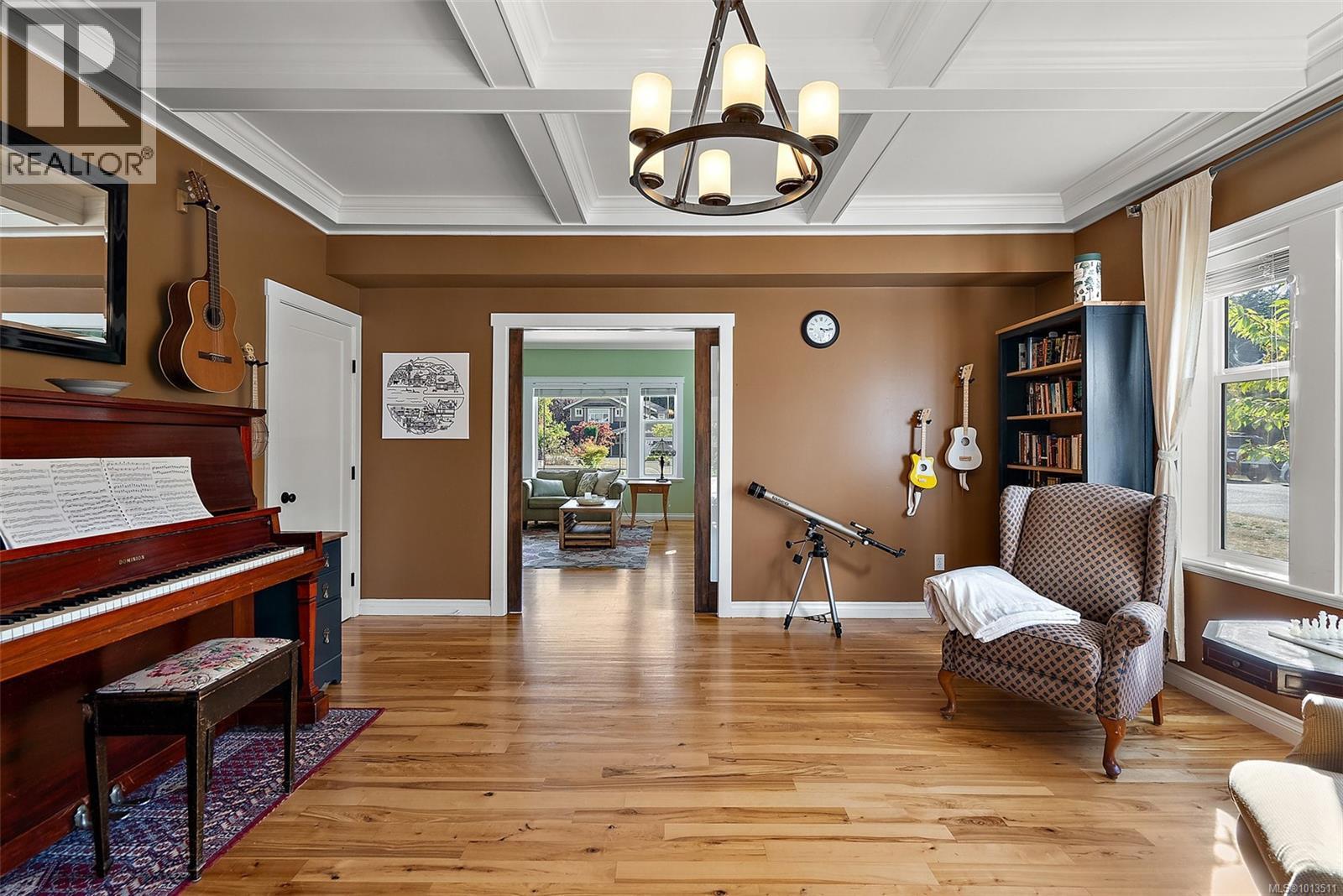 2219 Baron Rd, Shawnigan Lake