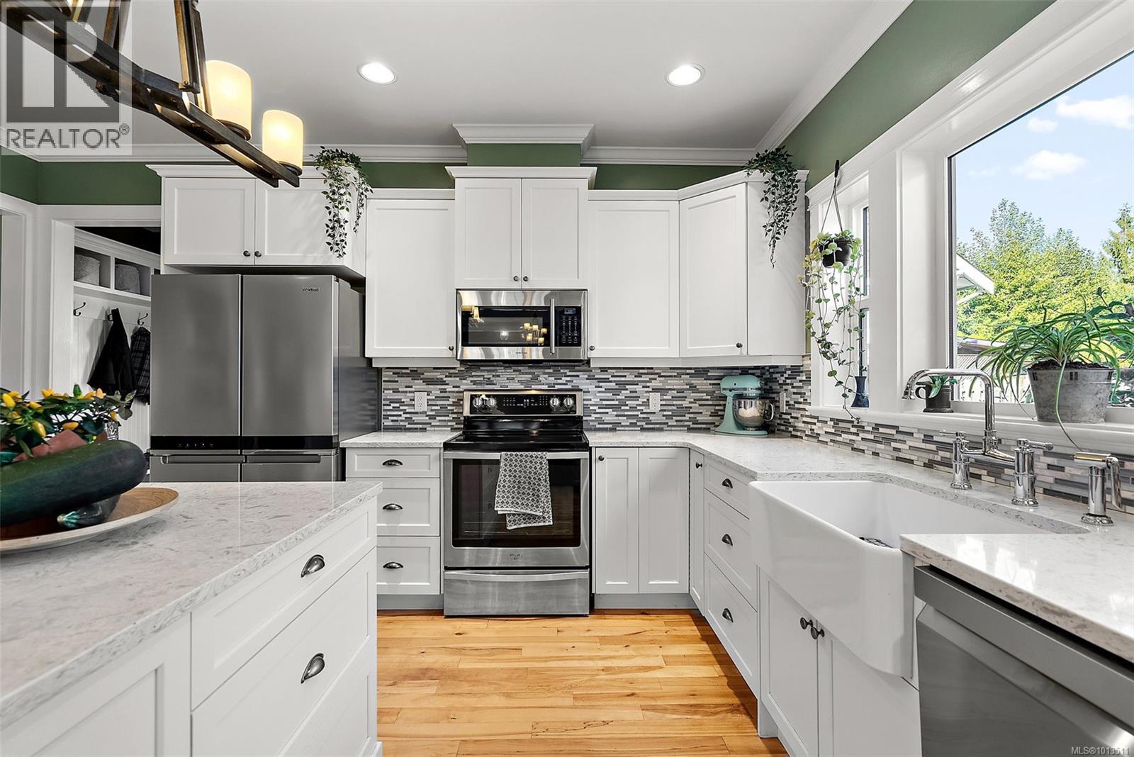 2219 Baron Rd, Shawnigan Lake