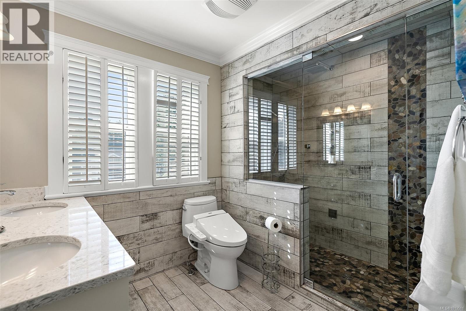 2219 Baron Rd, Shawnigan Lake
