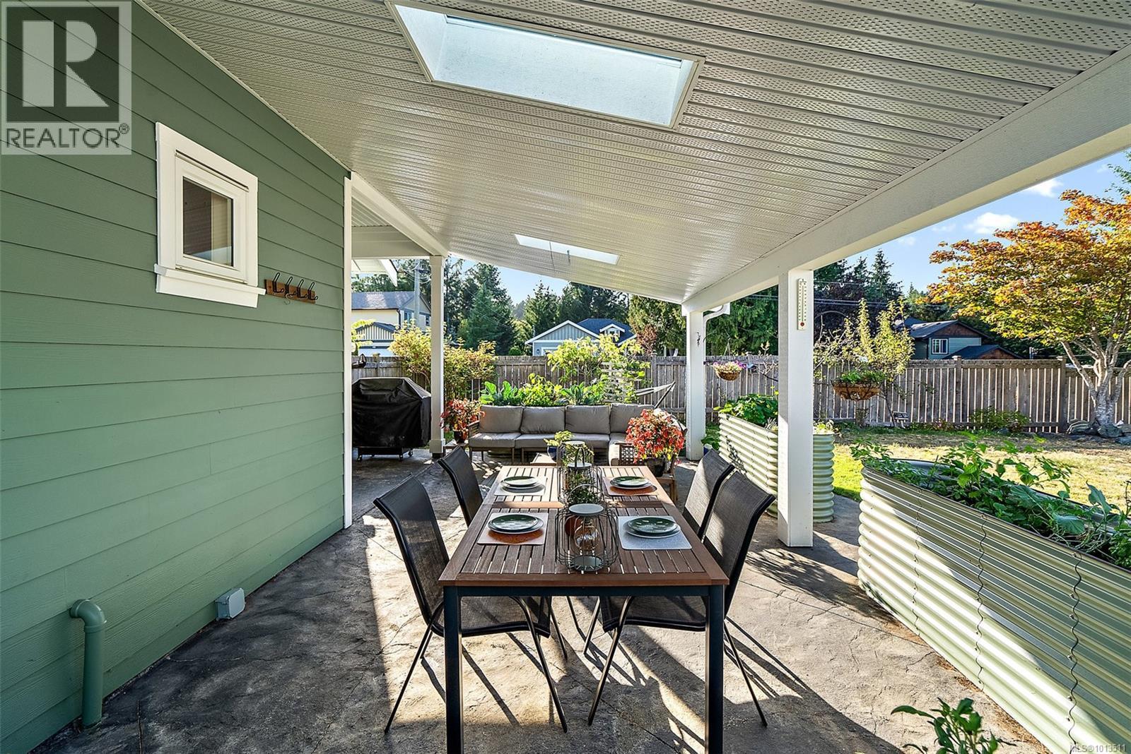 2219 Baron Rd, Shawnigan Lake