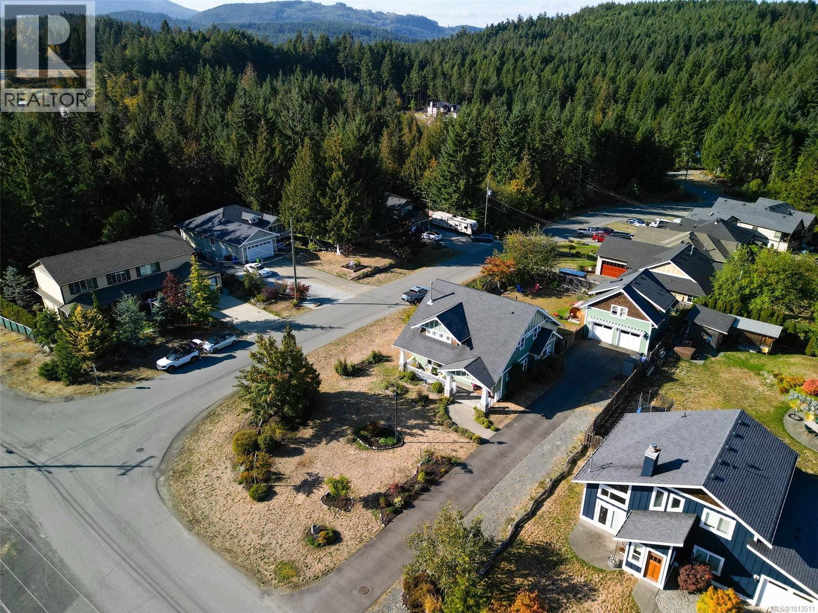2219 Baron Rd, Shawnigan Lake