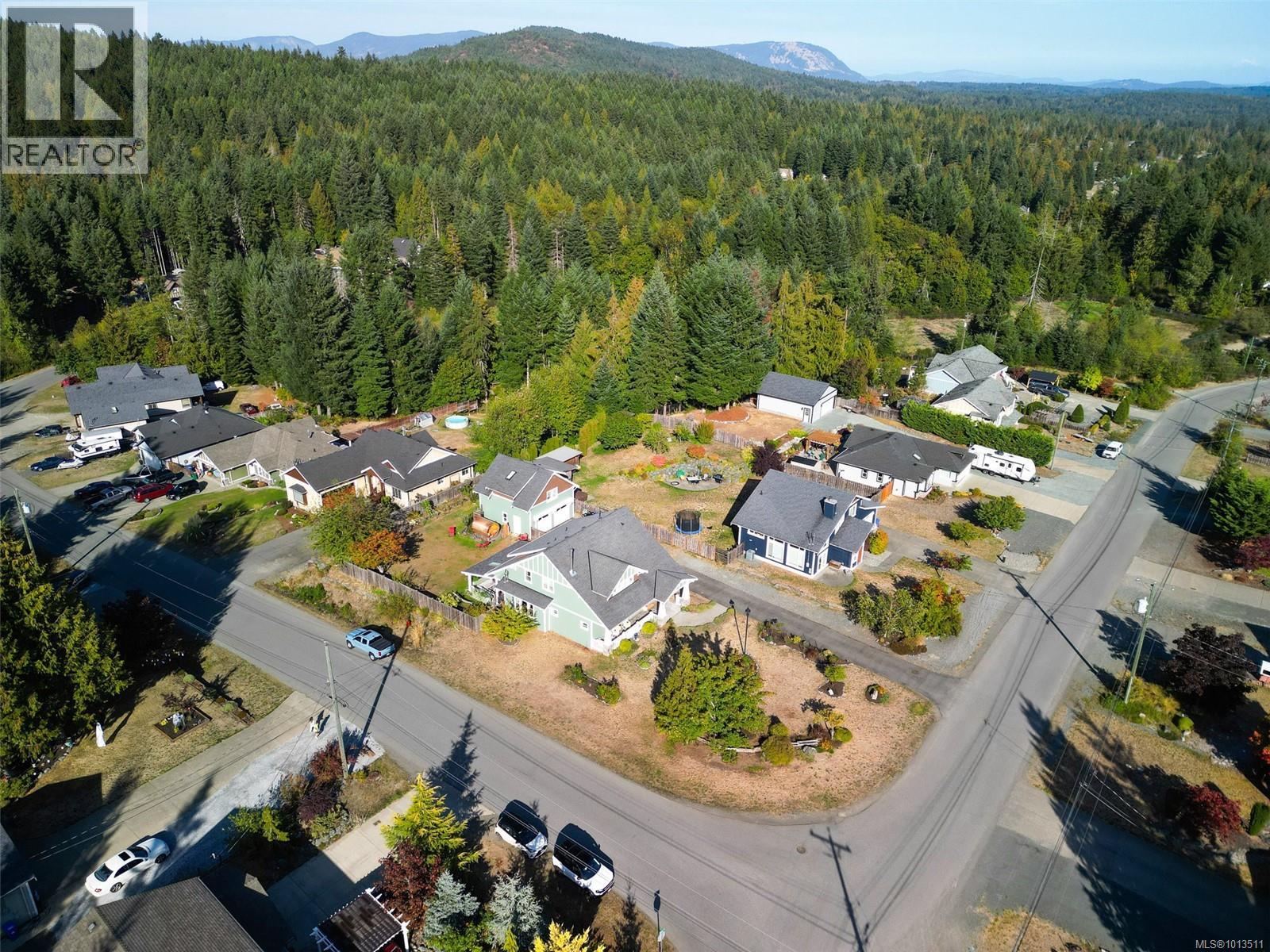 2219 Baron Rd, Shawnigan Lake