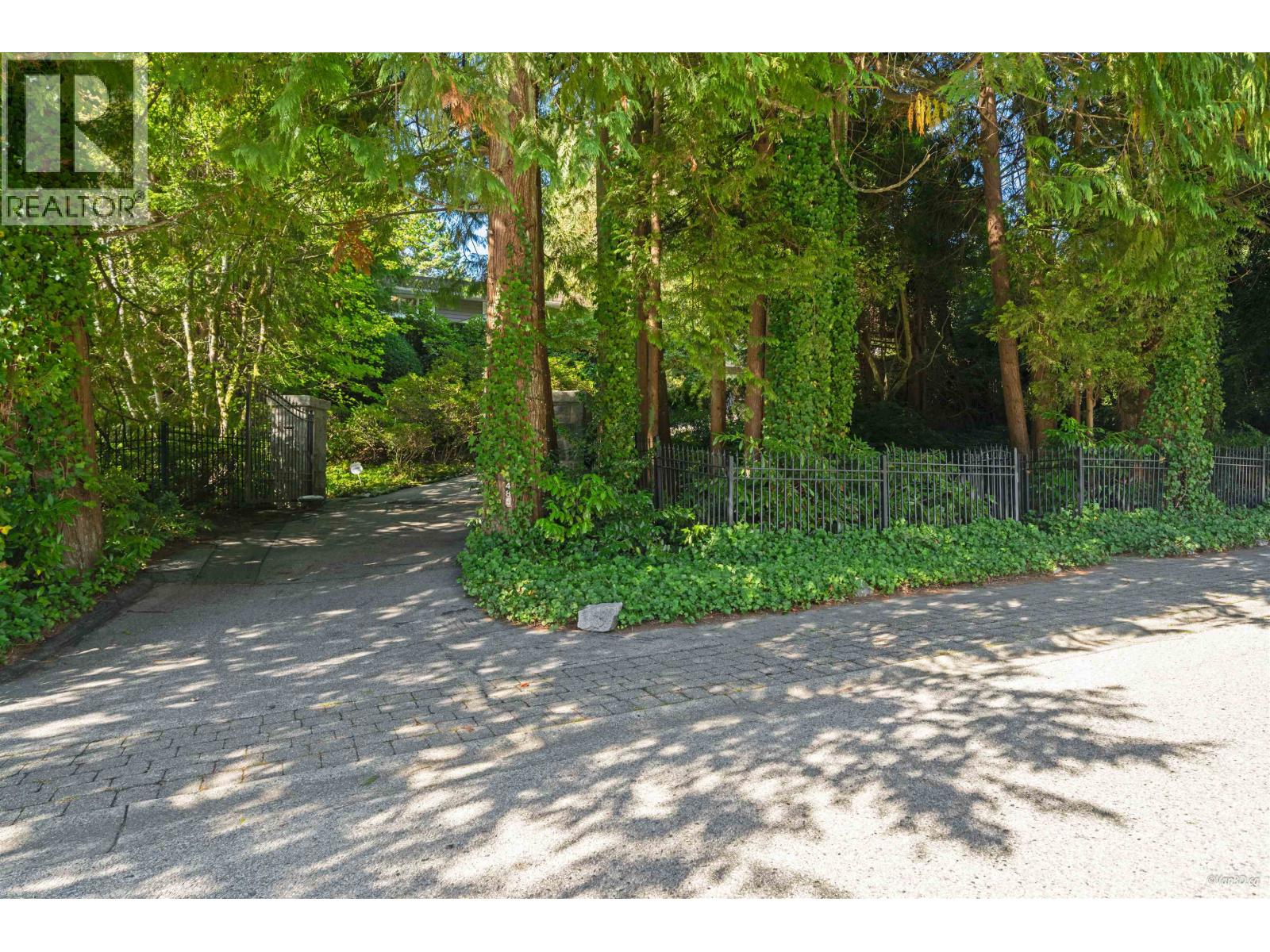 485 SOUTHBOROUGH DRIVE, West Vancouver