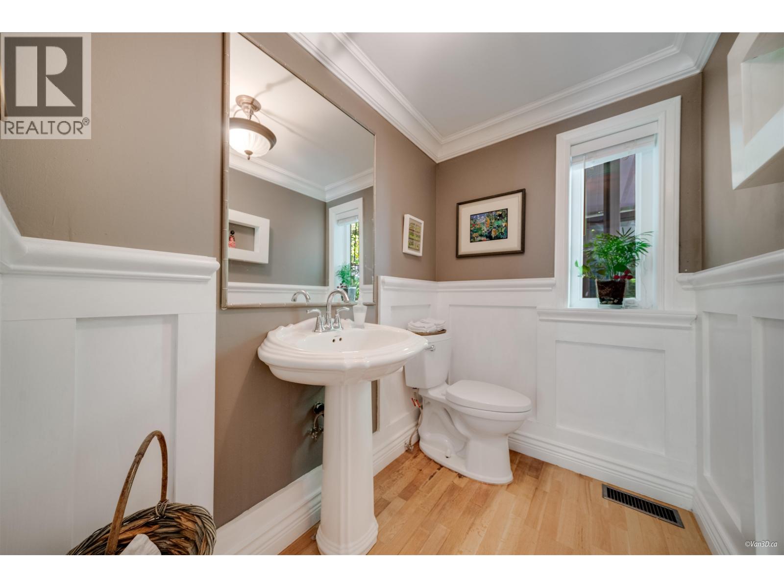 485 SOUTHBOROUGH DRIVE, West Vancouver