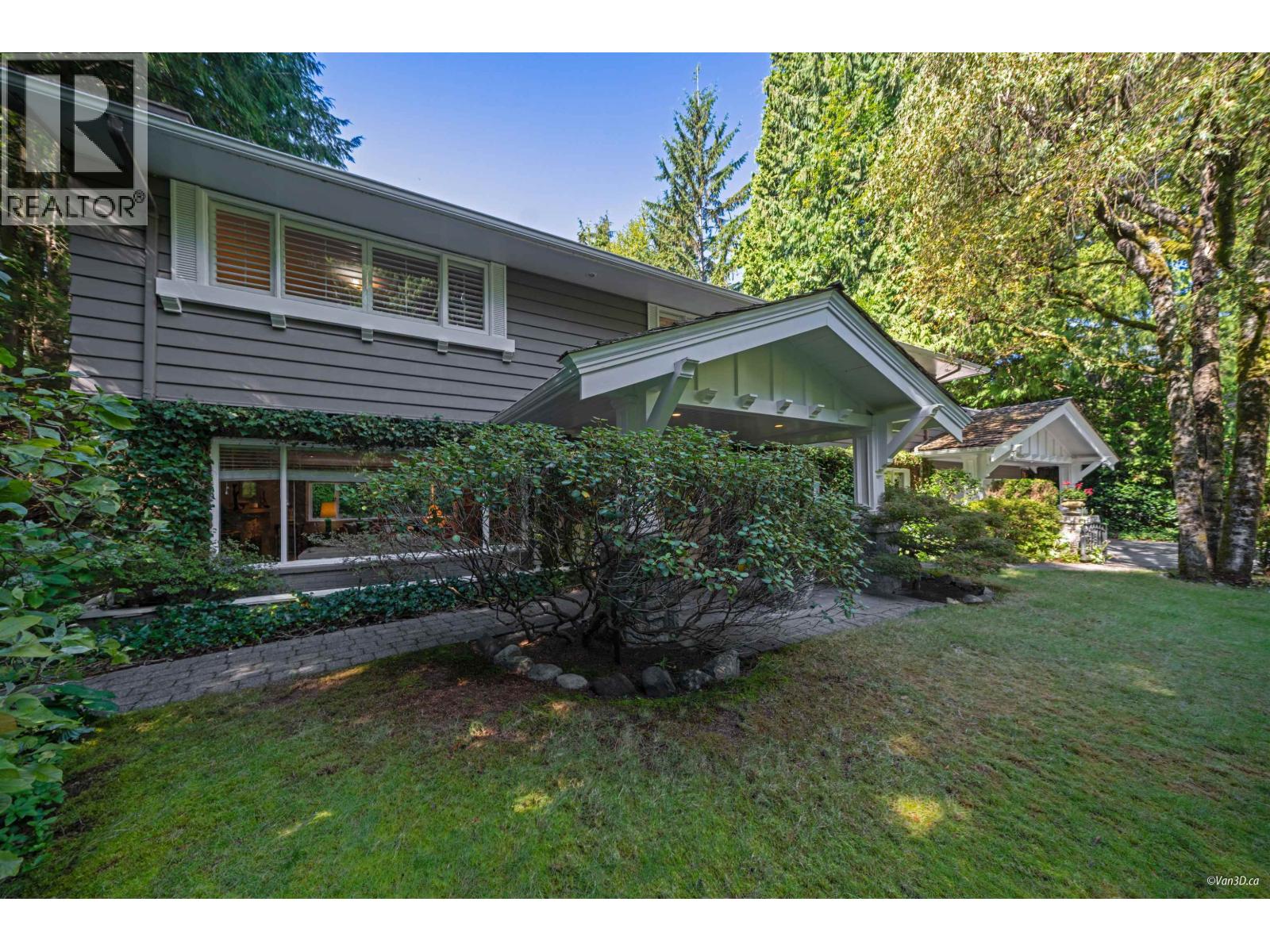 485 SOUTHBOROUGH DRIVE, West Vancouver