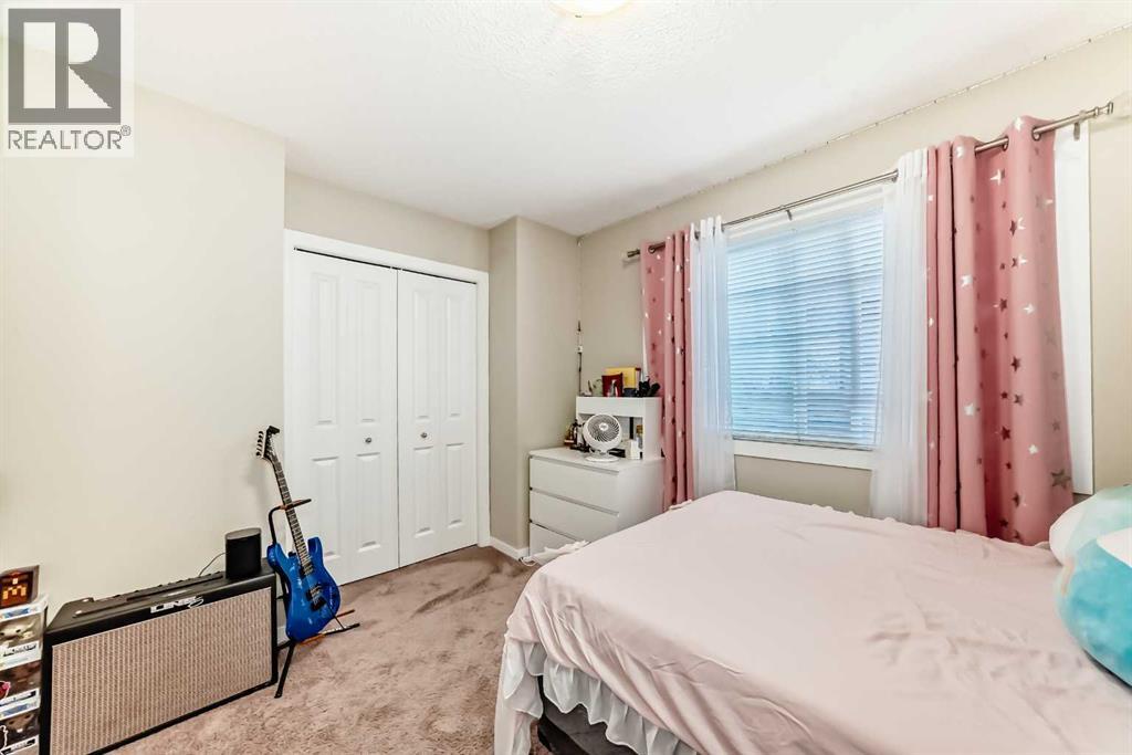 Single Family House for Sale in  New Brighton Point SE New Brighton Calgary 