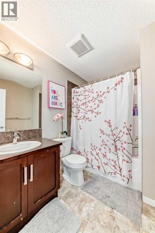 Single Family House for Sale in  New Brighton Point SE New Brighton Calgary 