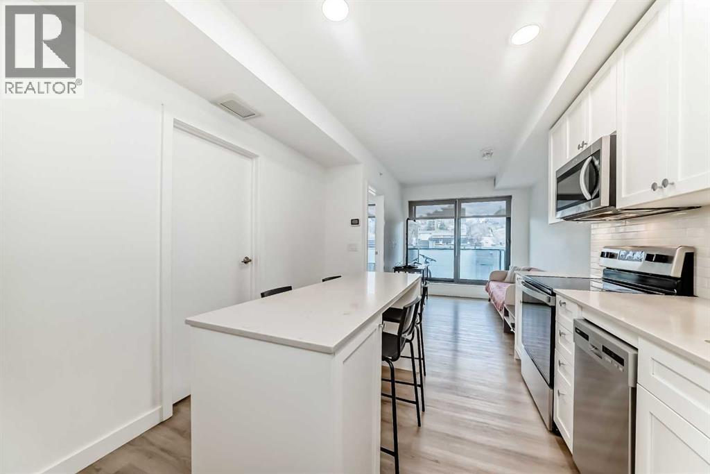 Single Family House for Sale in    Street NE Crescent Heights Calgary 