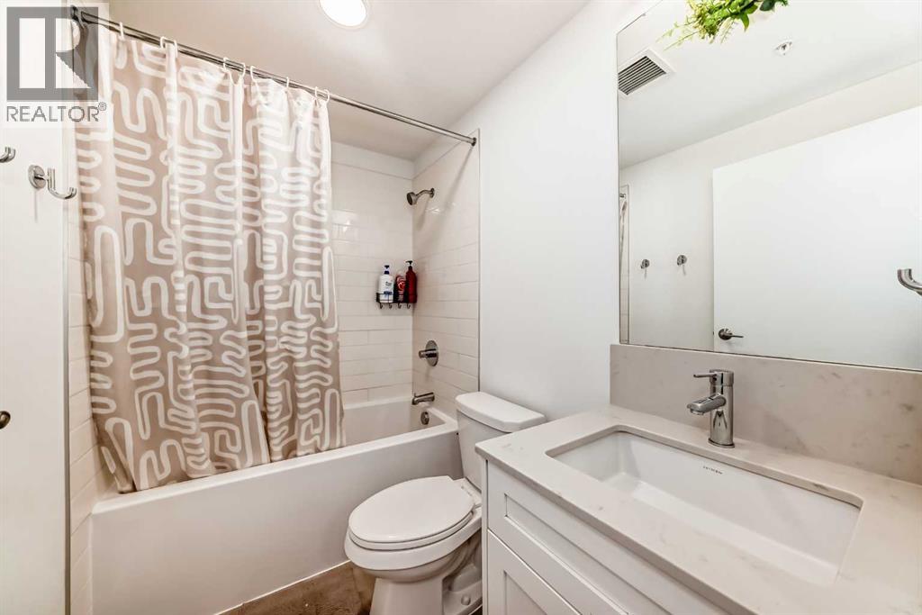 Single Family House for Sale in    Street NE Crescent Heights Calgary 
