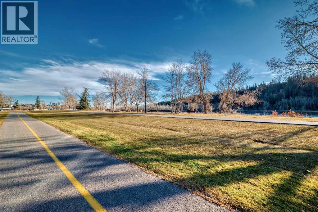 Single Family House for Sale in   Parkdale Boulevard NW Parkdale Calgary 
