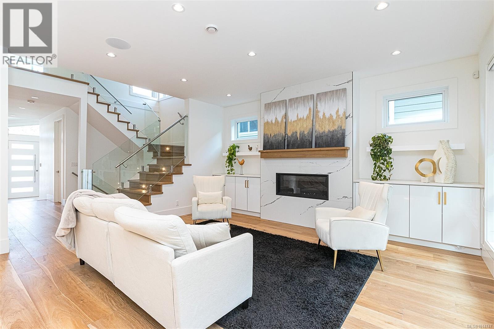2555 Sinclair Rd, Saanich