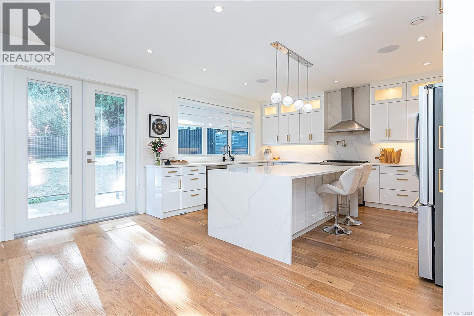 2555 Sinclair Rd, Saanich