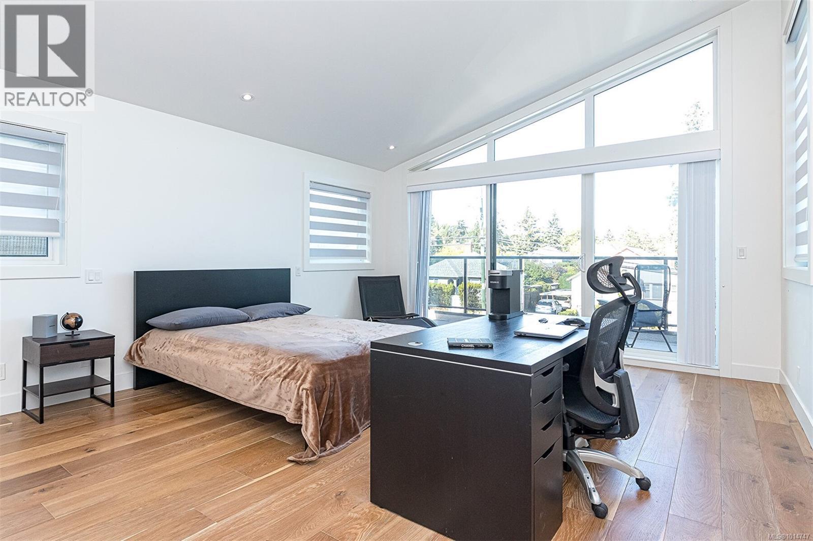 2555 Sinclair Rd, Saanich