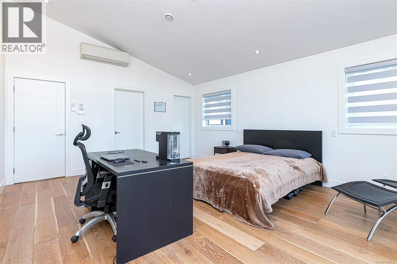 2555 Sinclair Rd, Saanich