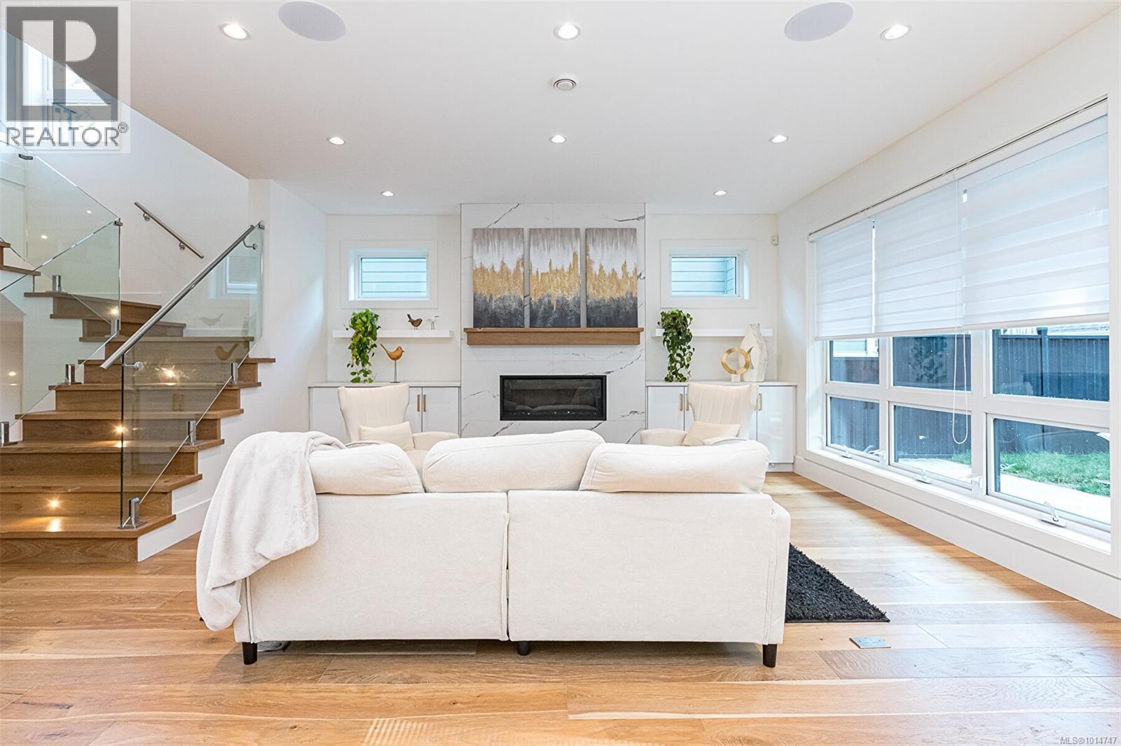 2555 Sinclair Rd, Saanich
