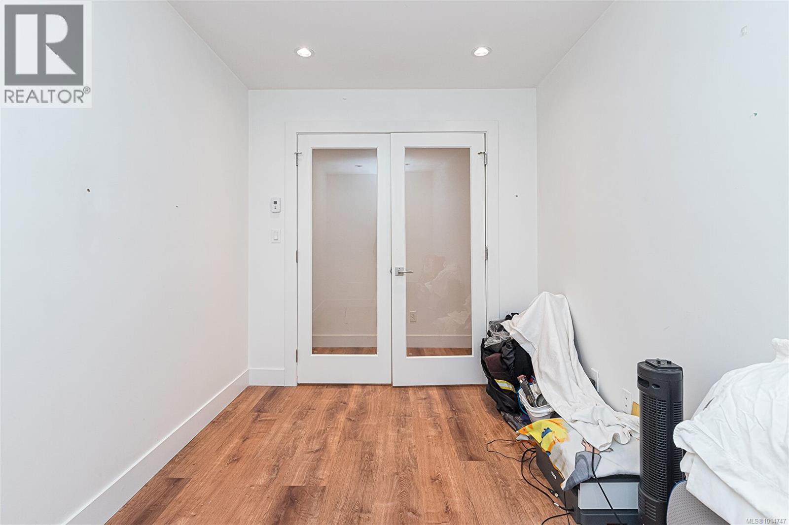 2555 Sinclair Rd, Saanich