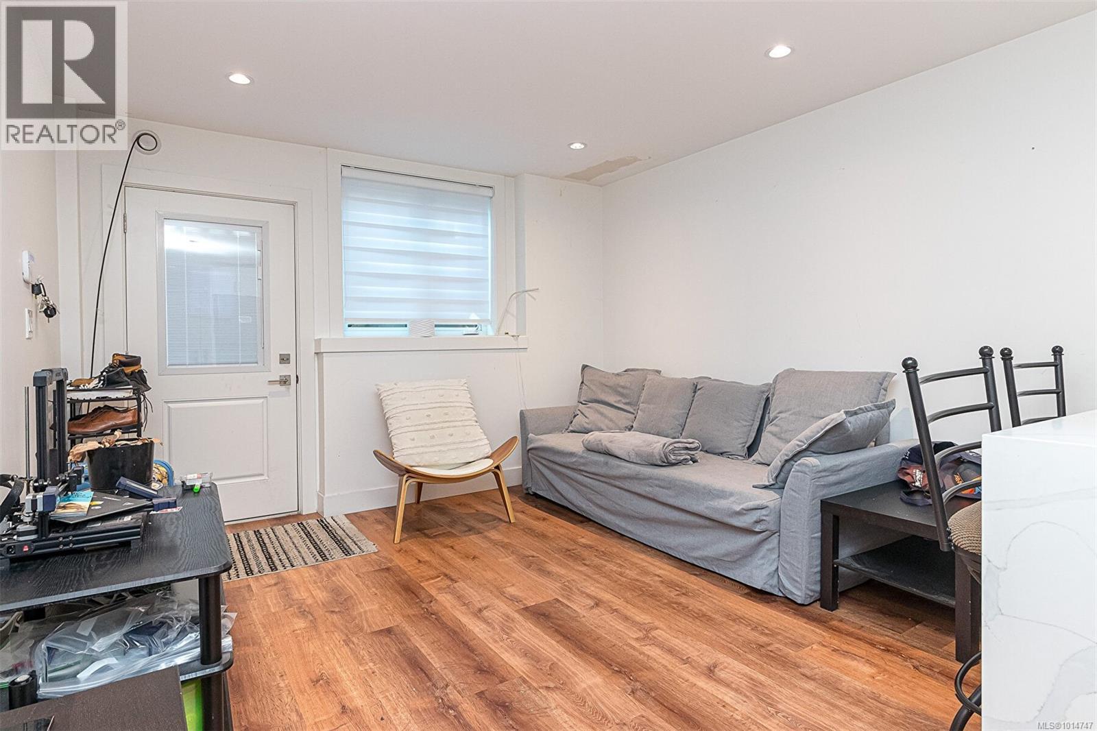2555 Sinclair Rd, Saanich