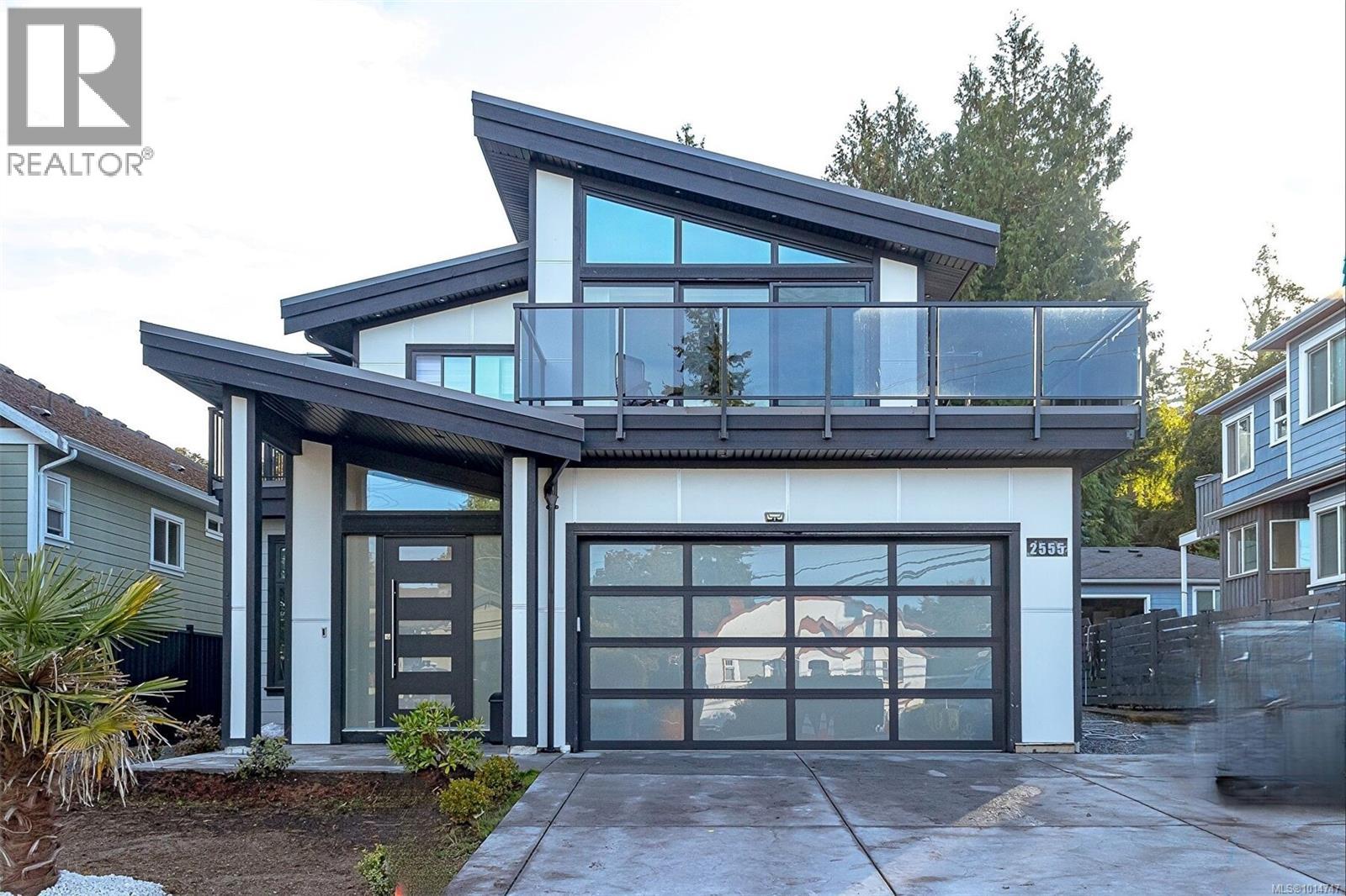 2555 Sinclair Rd, Saanich