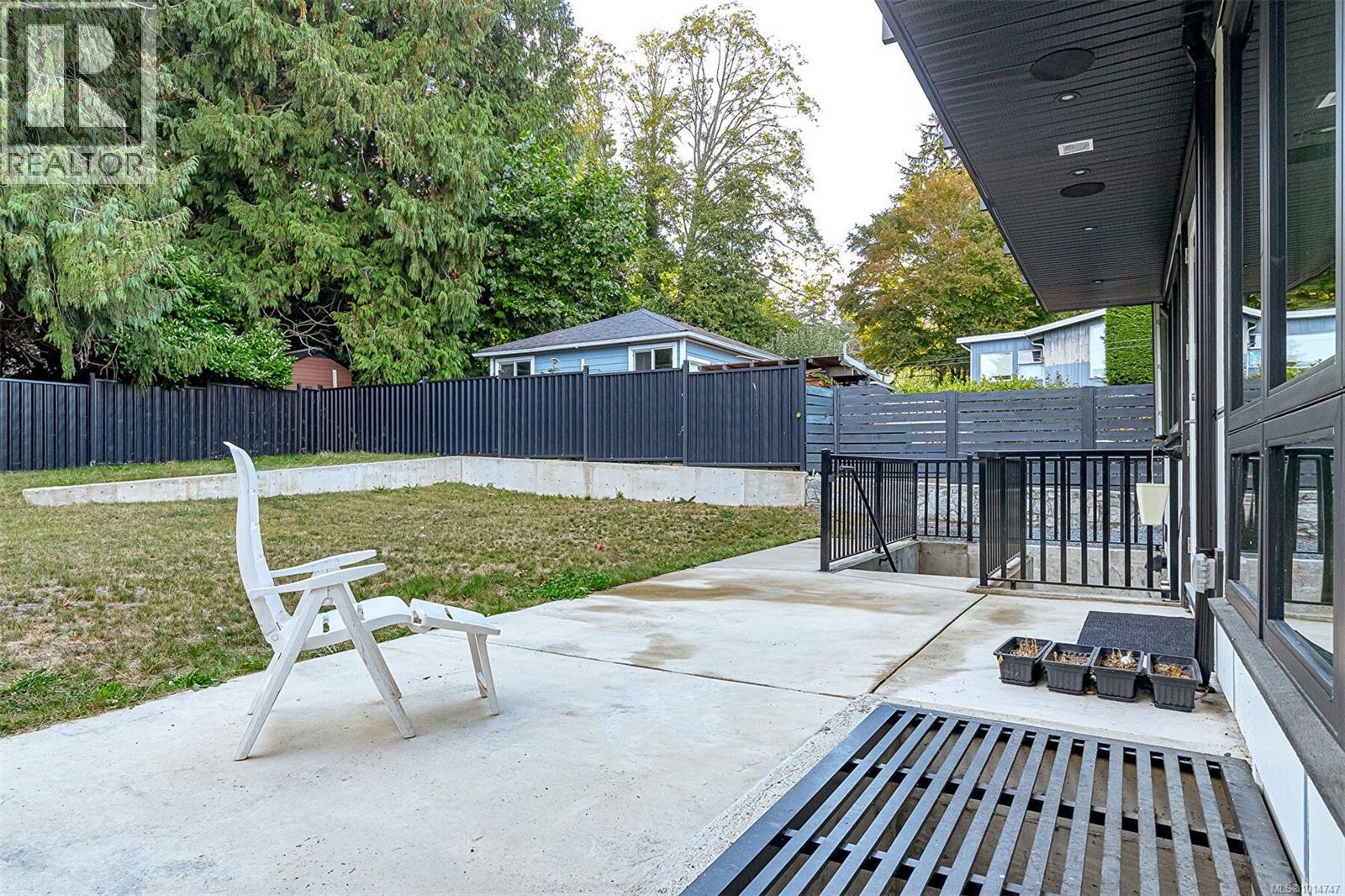 2555 Sinclair Rd, Saanich
