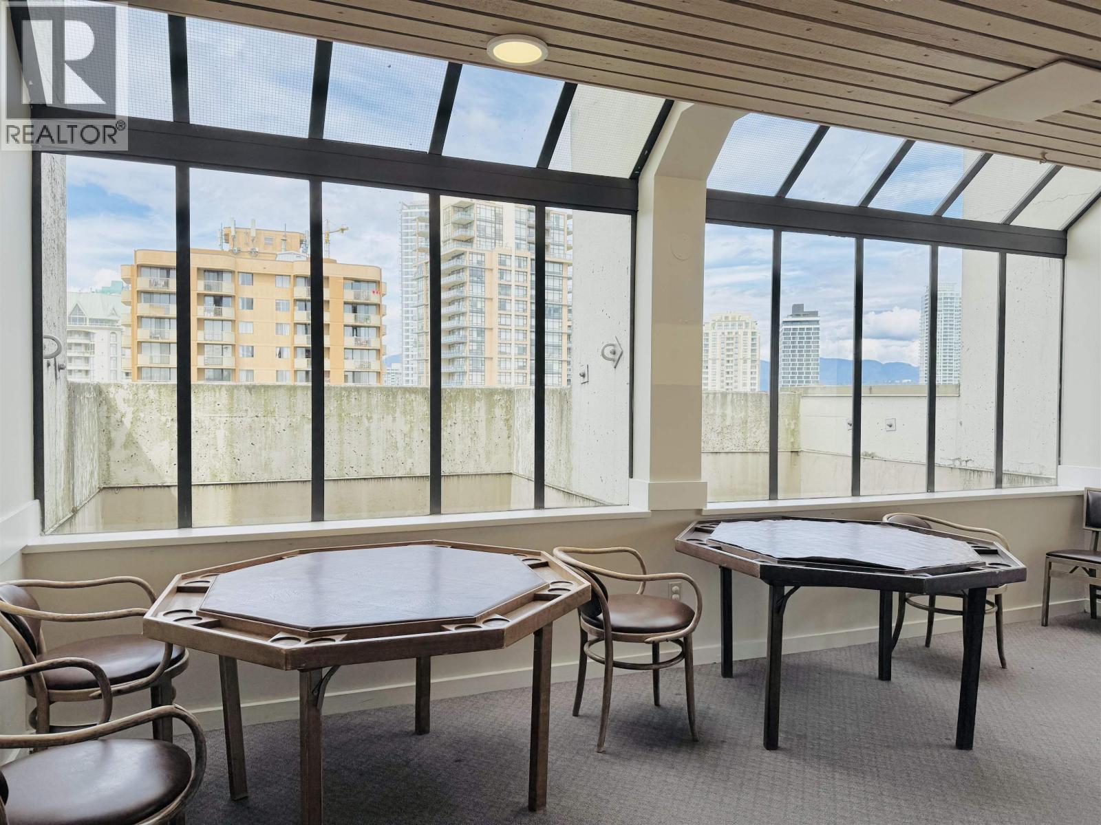 1704 4105 MAYWOOD STREET, Burnaby