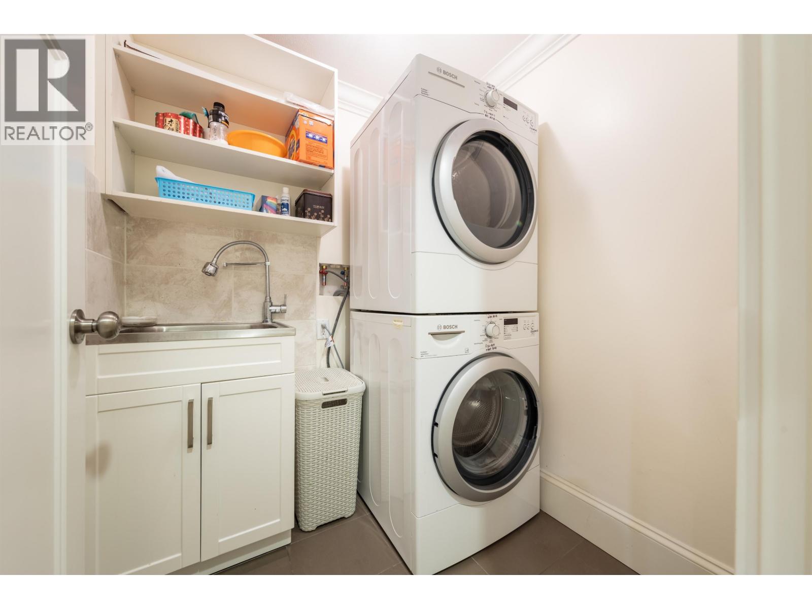 1861 W 58TH AVENUE, Vancouver