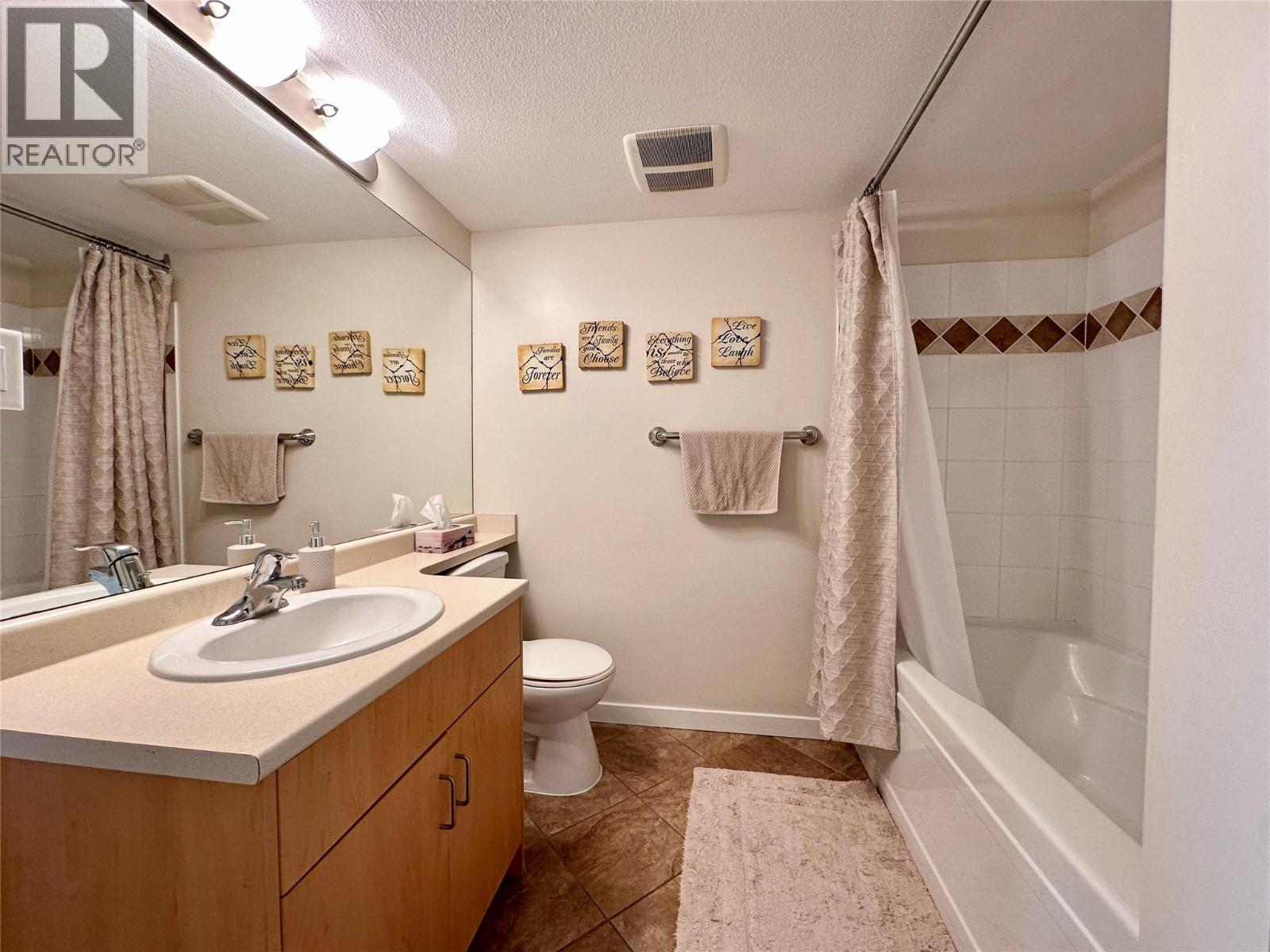 7600 Cottonwood Drive Unit# 216, Osoyoos