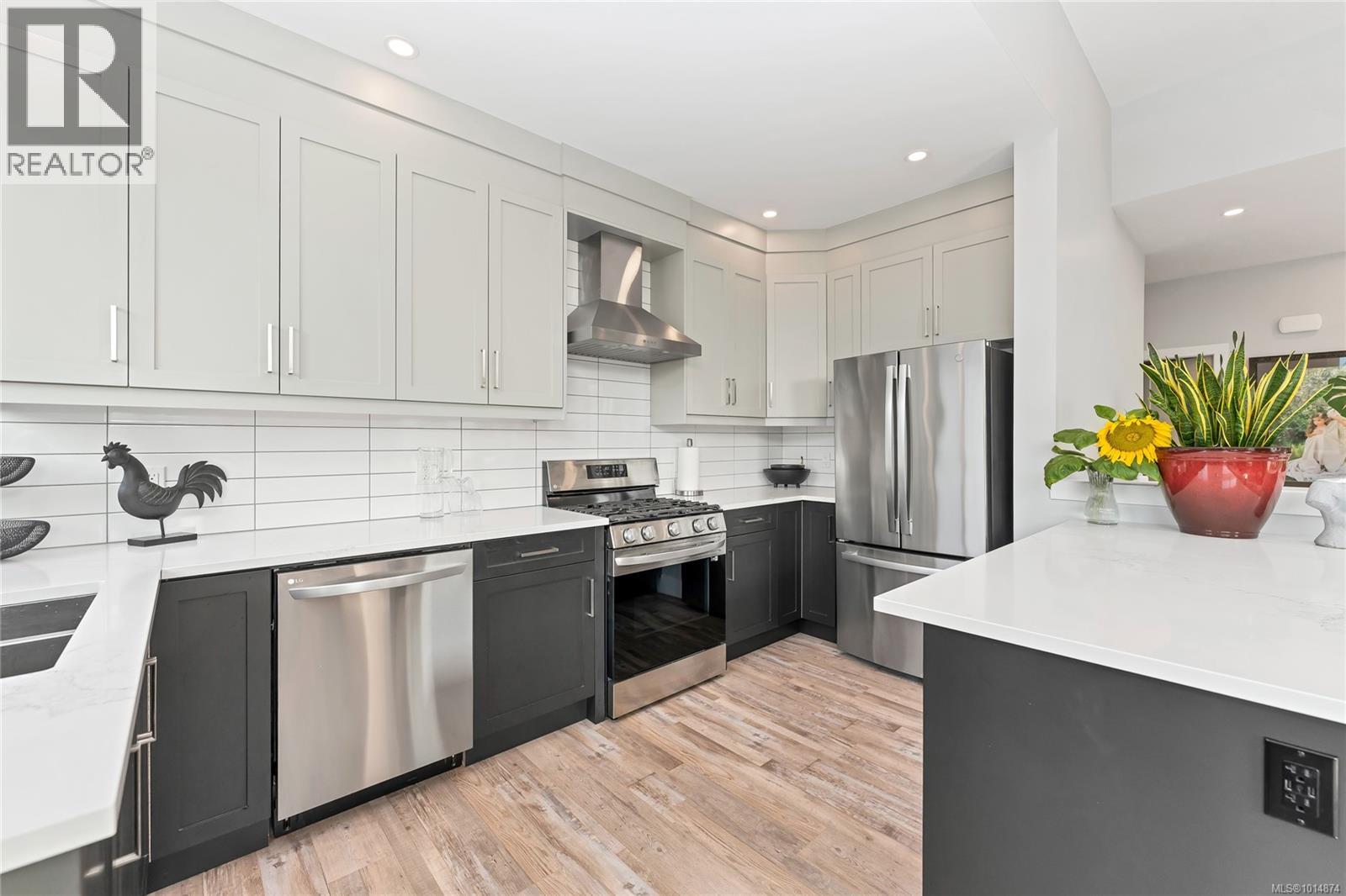 7031 Sha-elum Dr, Lake Cowichan
